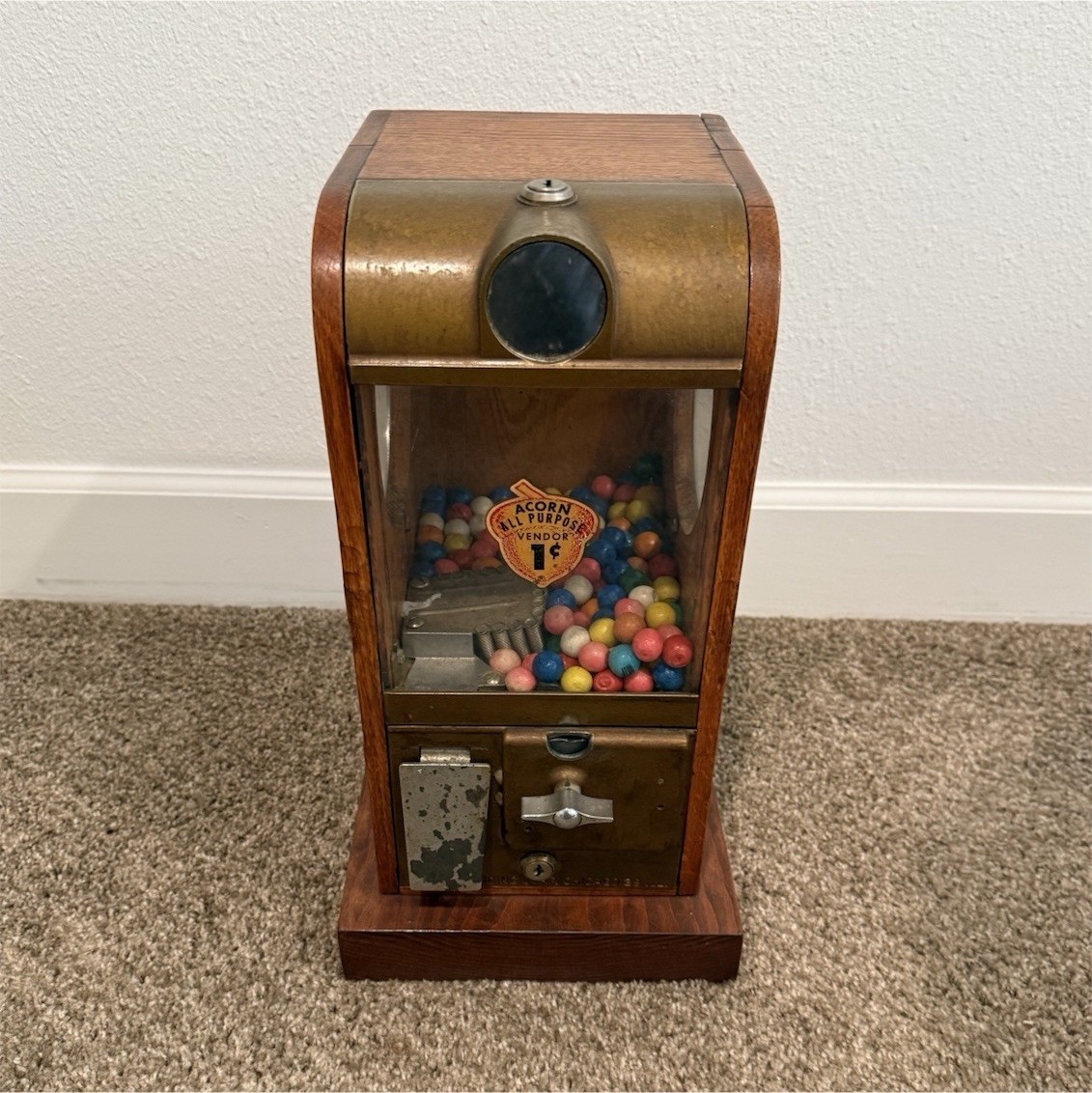 Victor Acorn All Purpose Vendor 1 Cent Gumball Machine Wood Cabinet w/ Key Victor Acorn All Purpose Vendor 1 Cent Gumball Machine Wood Cabinet w/ Key