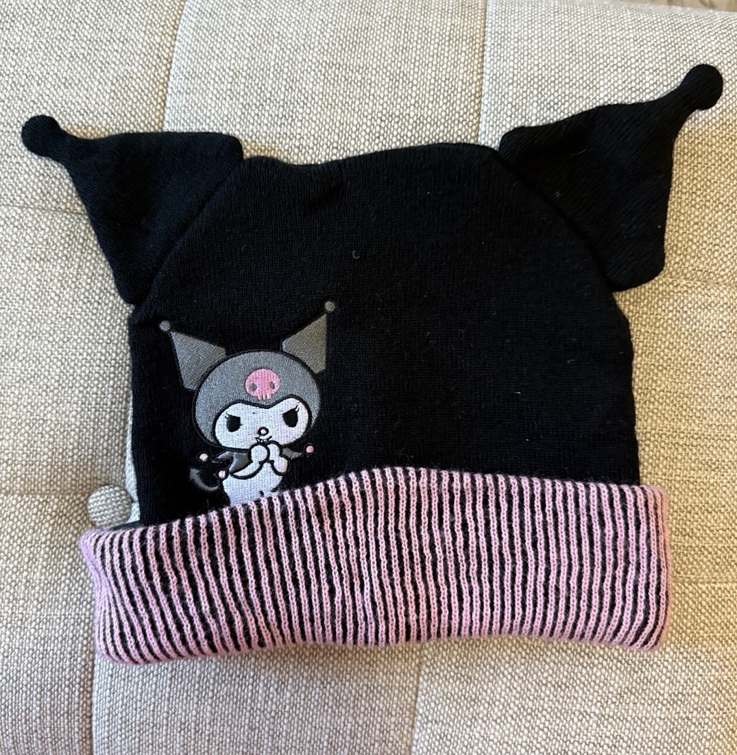 Sanrio Kuromi Peeking Ears Knit Hat Beanie Exclusive Black Pink Hello Kitty Sanrio Kuromi Peeking Ears Knit Hat Beanie Exclusive Black Pink Hello Kitty