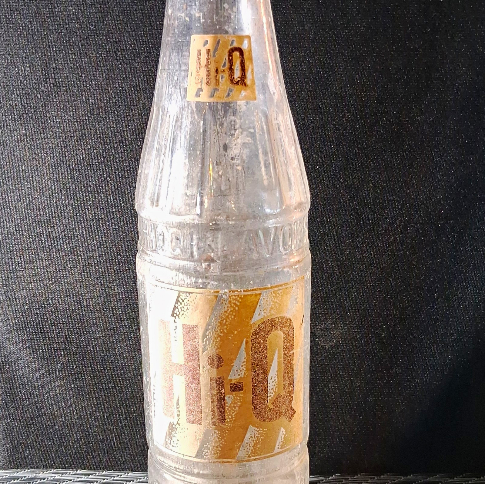 Hi-O Vintage Clear Glass Soda Bottle, 10 Fluid Ounces, Hi-O Soda Bottle Hi-O Vintage Clear Glass Soda Bottle, 10 Fluid Ounces, Hi-O Soda Bottle