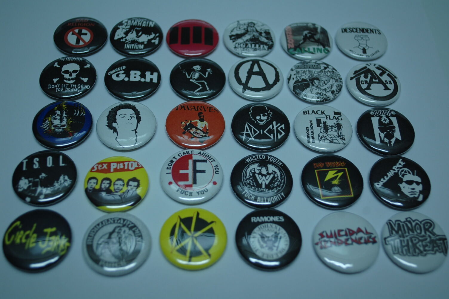 Punk Rock Buttons Pins Classic 80s 90s Music 1 Inch Size Lot of 30 (LSB1)