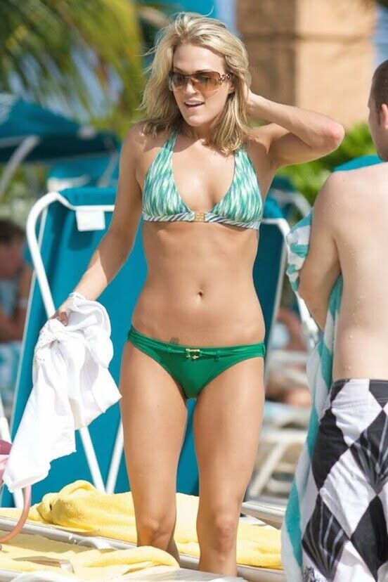 Carrie Underwood Green Bikini  Sexy Babe Model Exclusive 8.5x11 Photo 32799--