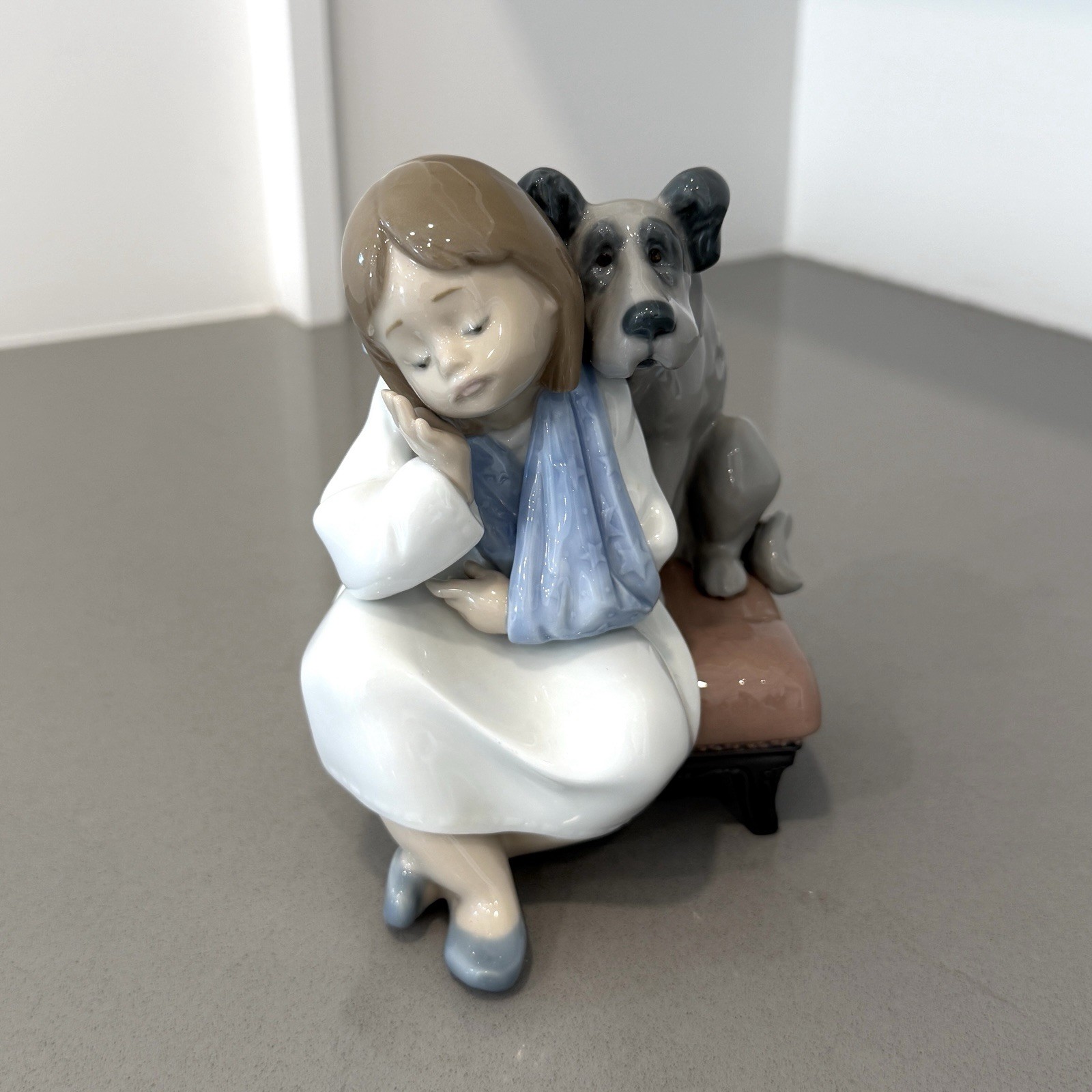 VTG Lladro We Can't Play Figurine Retired Injured Girl Dog 5706 Porcelain VTG Lladro We Can't Play Figurine Retired Injured Girl Dog 5706 Porcelain