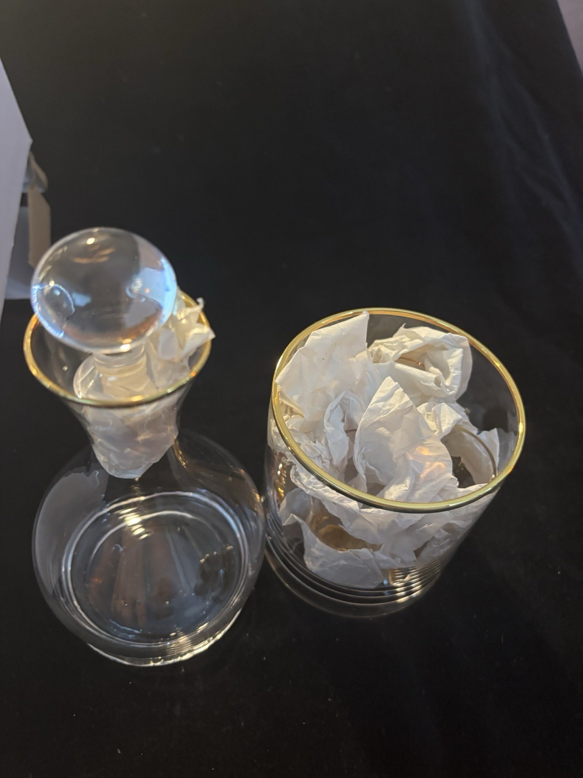 Salud Tasting Set w/Decanter & Stopper, Ice Bucket and 4 Sm Glasses New Open Box Salud Tasting Set w/Decanter & Stopper, Ice Bucket and 4 Sm Glasses New Open Box