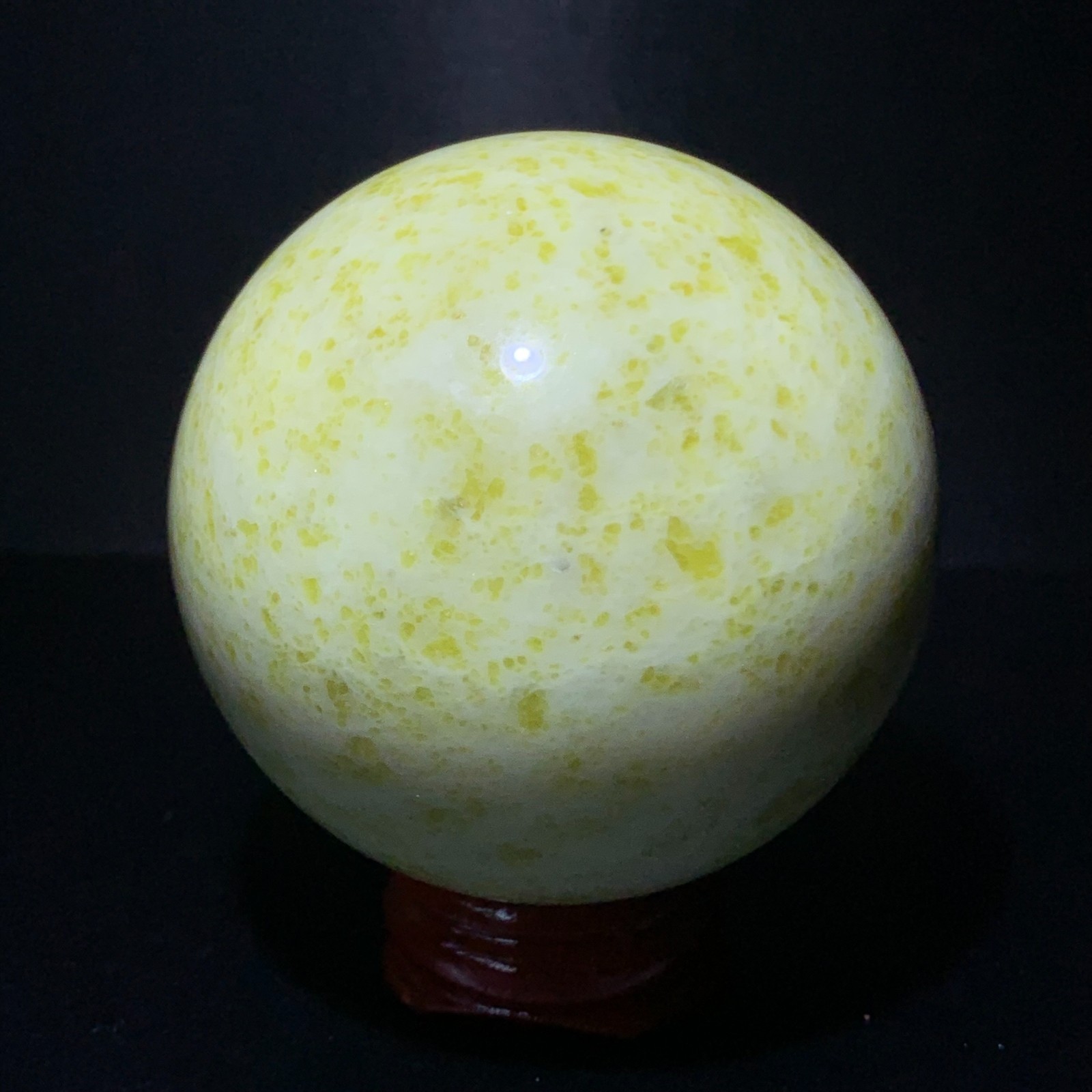 352g Rare Lemon jade ball crystal Sphere healing Gem 352g Rare Lemon jade ball crystal Sphere healing Gem
