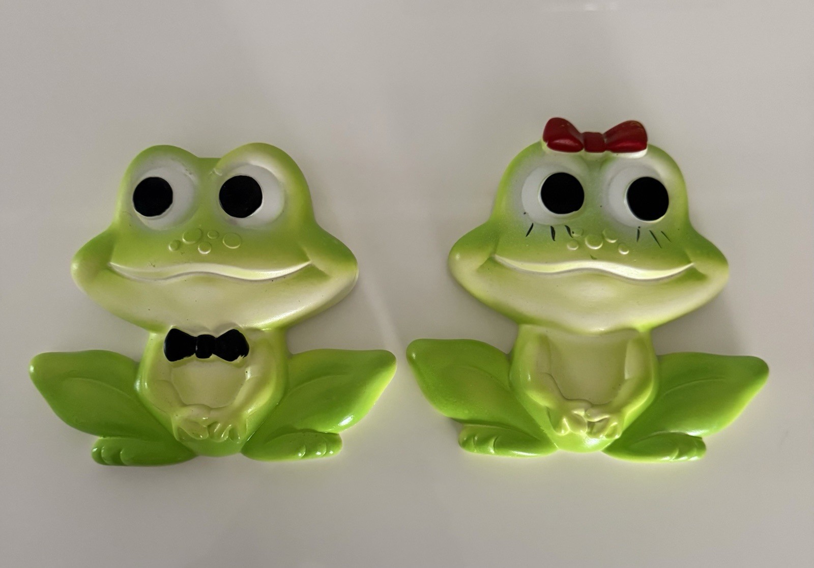 VTG 1977 Miller Studio Chalkware Mr & Mrs Frog Wall Hanging Retro Groovy Frogs VTG 1977 Miller Studio Chalkware Mr & Mrs Frog Wall Hanging Retro Groovy Frogs