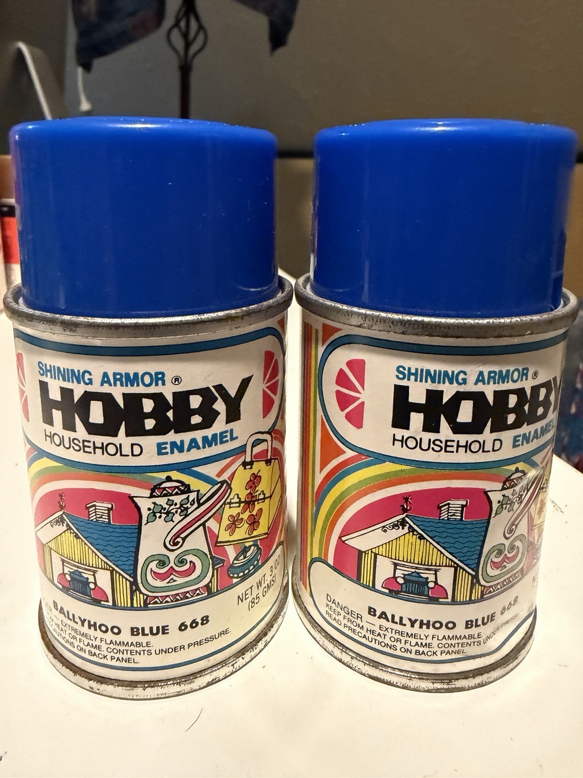 Two Vintage Mini Spray Paint Cans Illinois Bronze Shining Armor HOBBY 1985 Lot Two Vintage Mini Spray Paint Cans Illinois Bronze Shining Armor HOBBY 1985 Lot