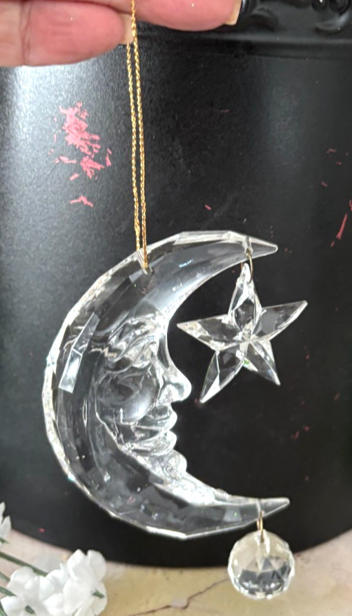 Vtg 4X3" Crystal Clear Acrylic MAN in MOON & STAR Xmas ORNAMENT Faceted Ball Vtg 4X3" Crystal Clear Acrylic MAN in MOON & STAR Xmas ORNAMENT Faceted Ball