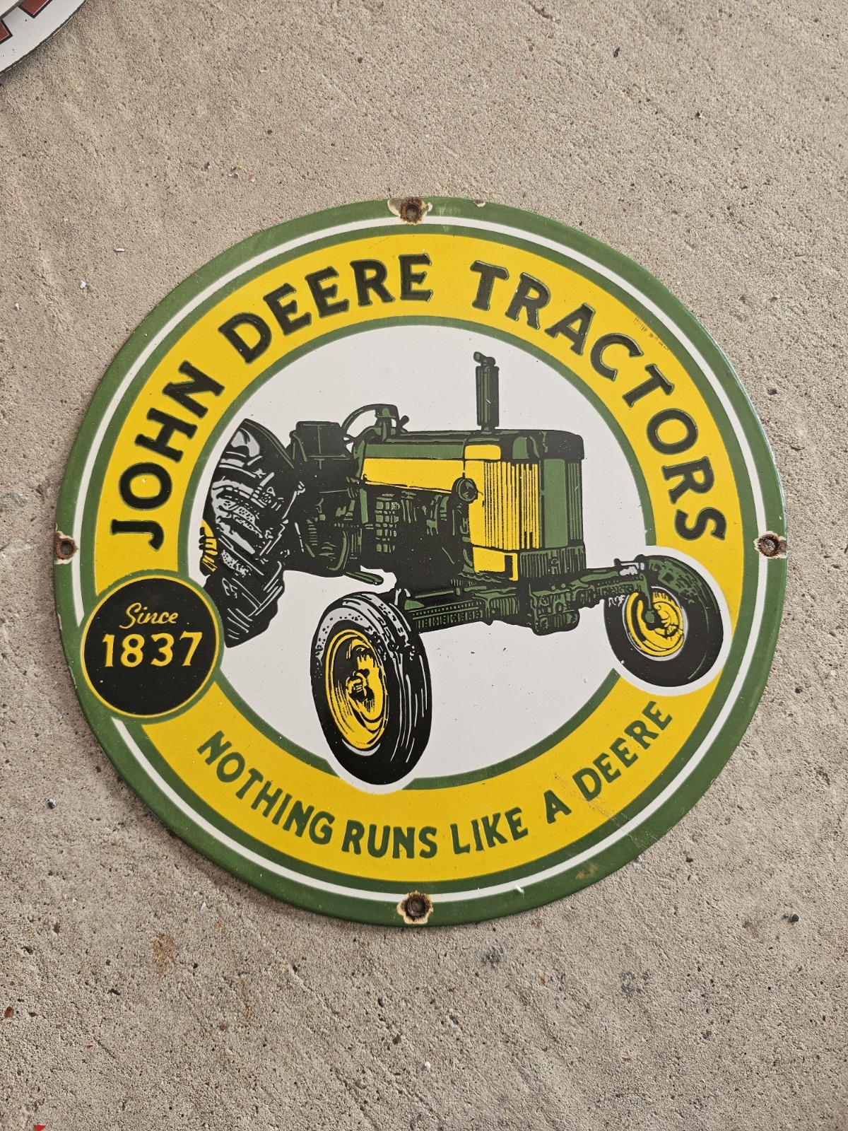VINTAGE JOHN DEERE TRACTORS "NOTHING RUNS LIKE A DEERE" PORCELAIN SIGN 12" VINTAGE JOHN DEERE TRACTORS "NOTHING RUNS LIKE A DEERE" PORCELAIN SIGN 12"