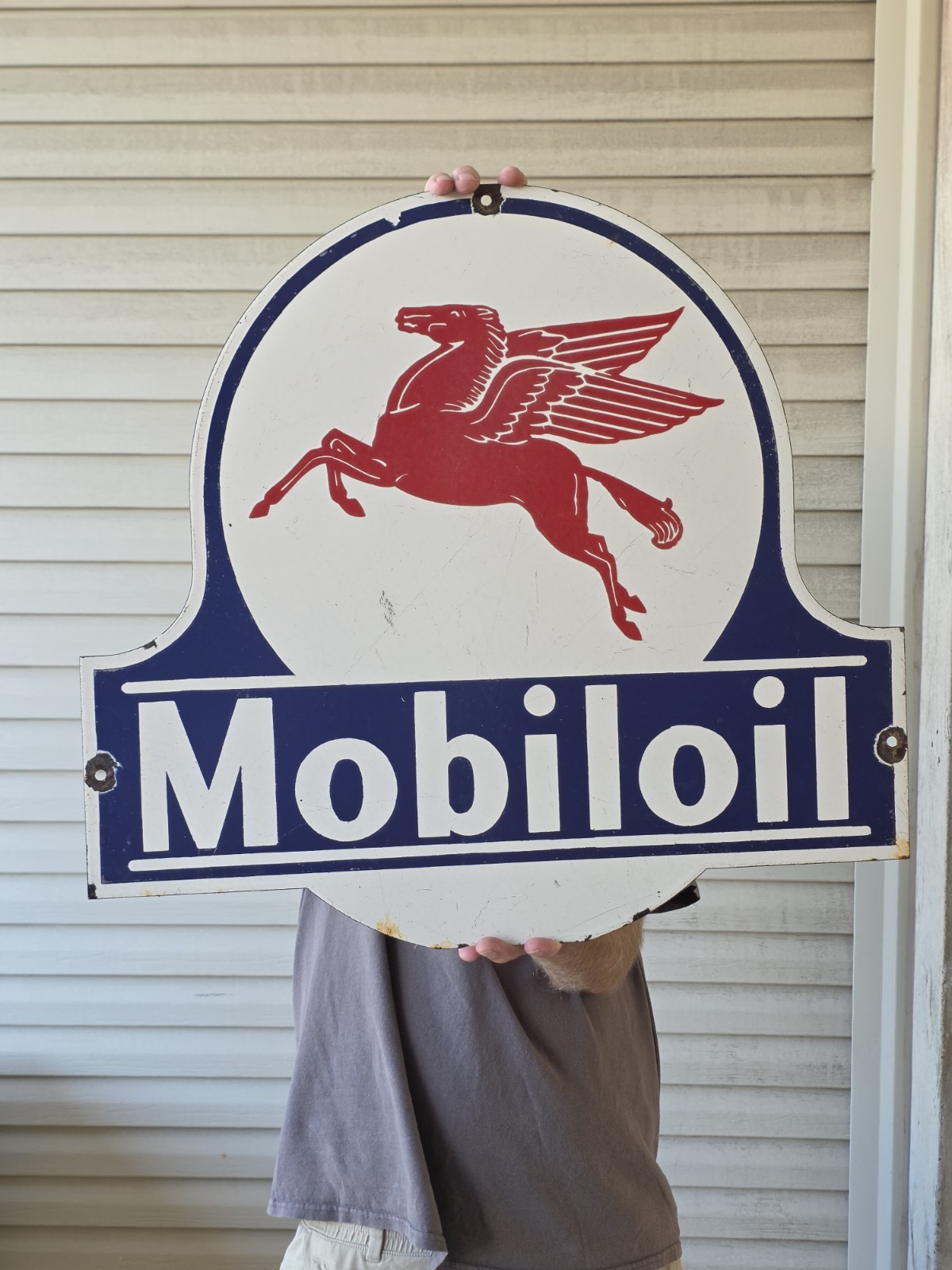 GIANT VINTAGE MOBILOIL PEGASUS PORCELAIN GAS STATION SIGN 24"X 22" GIANT VINTAGE MOBILOIL PEGASUS PORCELAIN GAS STATION SIGN 24"X 22"