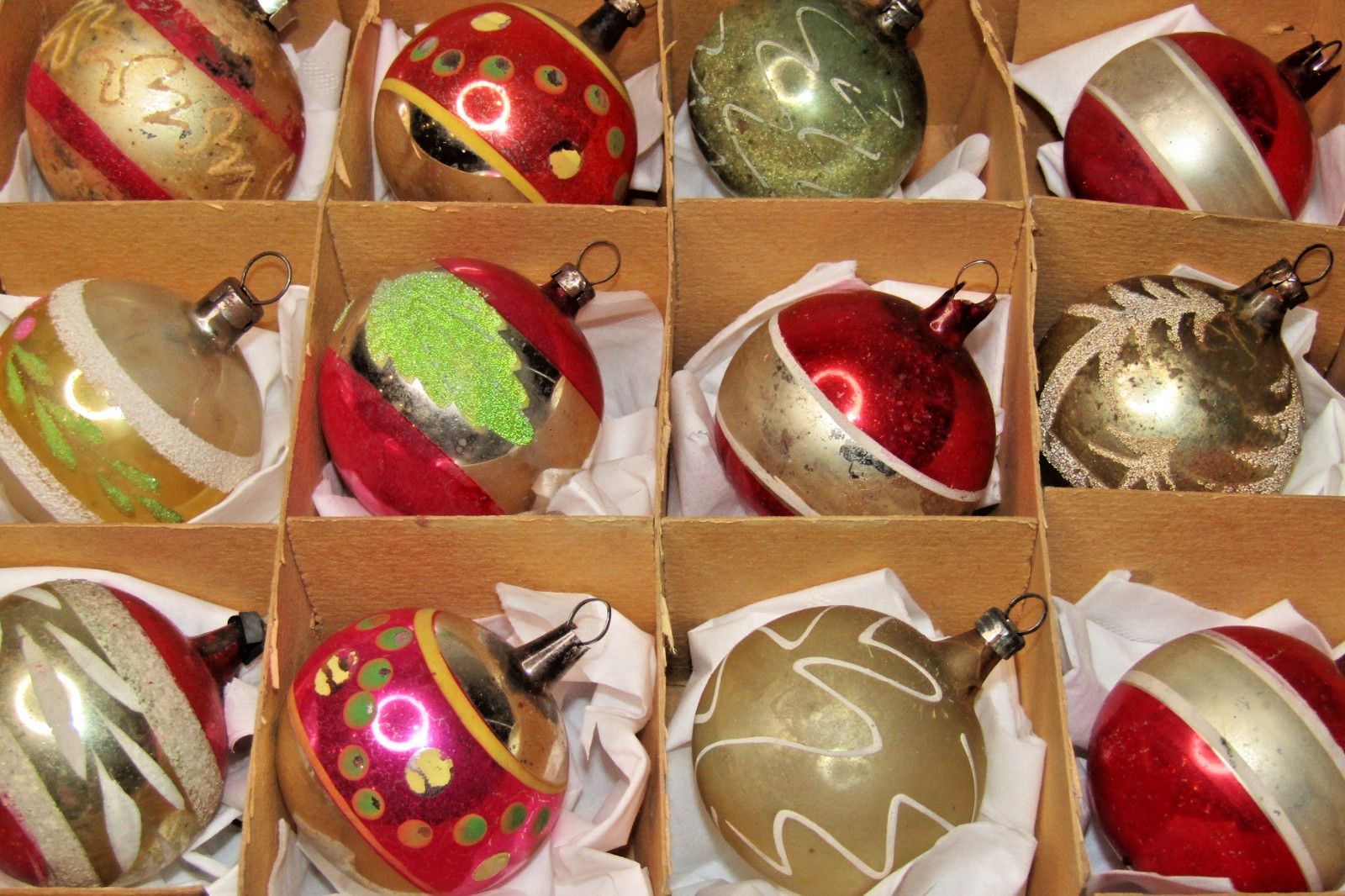 Lot Antique VTG Glass Pictured TREE Mica Small BALL Christmas Ornament Germany Lot Antique VTG Glass Pictured TREE Mica Small BALL Christmas Ornament Germany