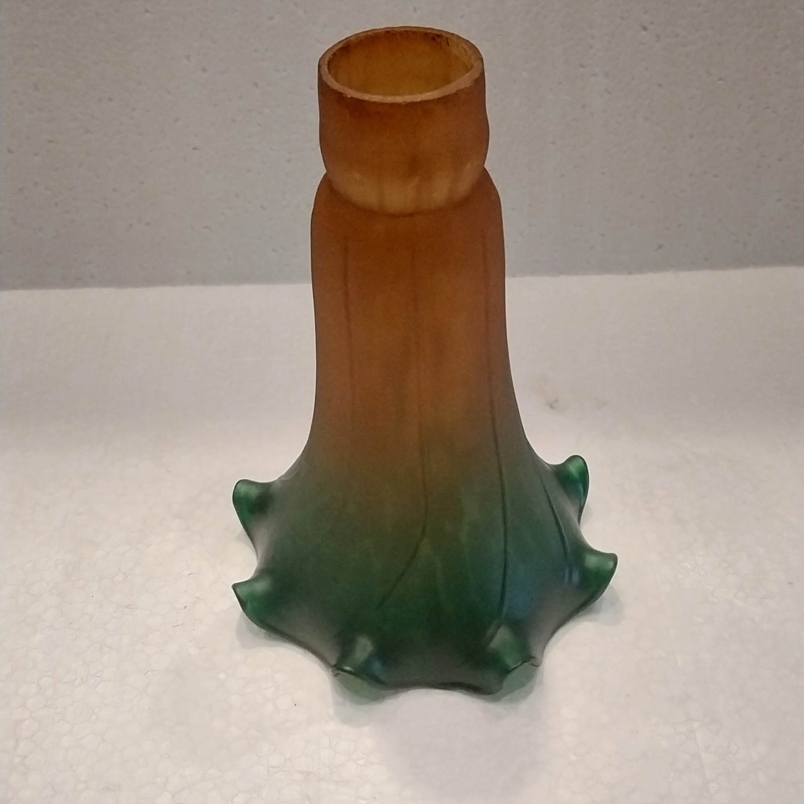 Vtg Amber Green Lily Lamp Shade Tulip Tiffany Style Blown Glass 6.5" Replacement Vtg Amber Green Lily Lamp Shade Tulip Tiffany Style Blown Glass 6.5" Replacement