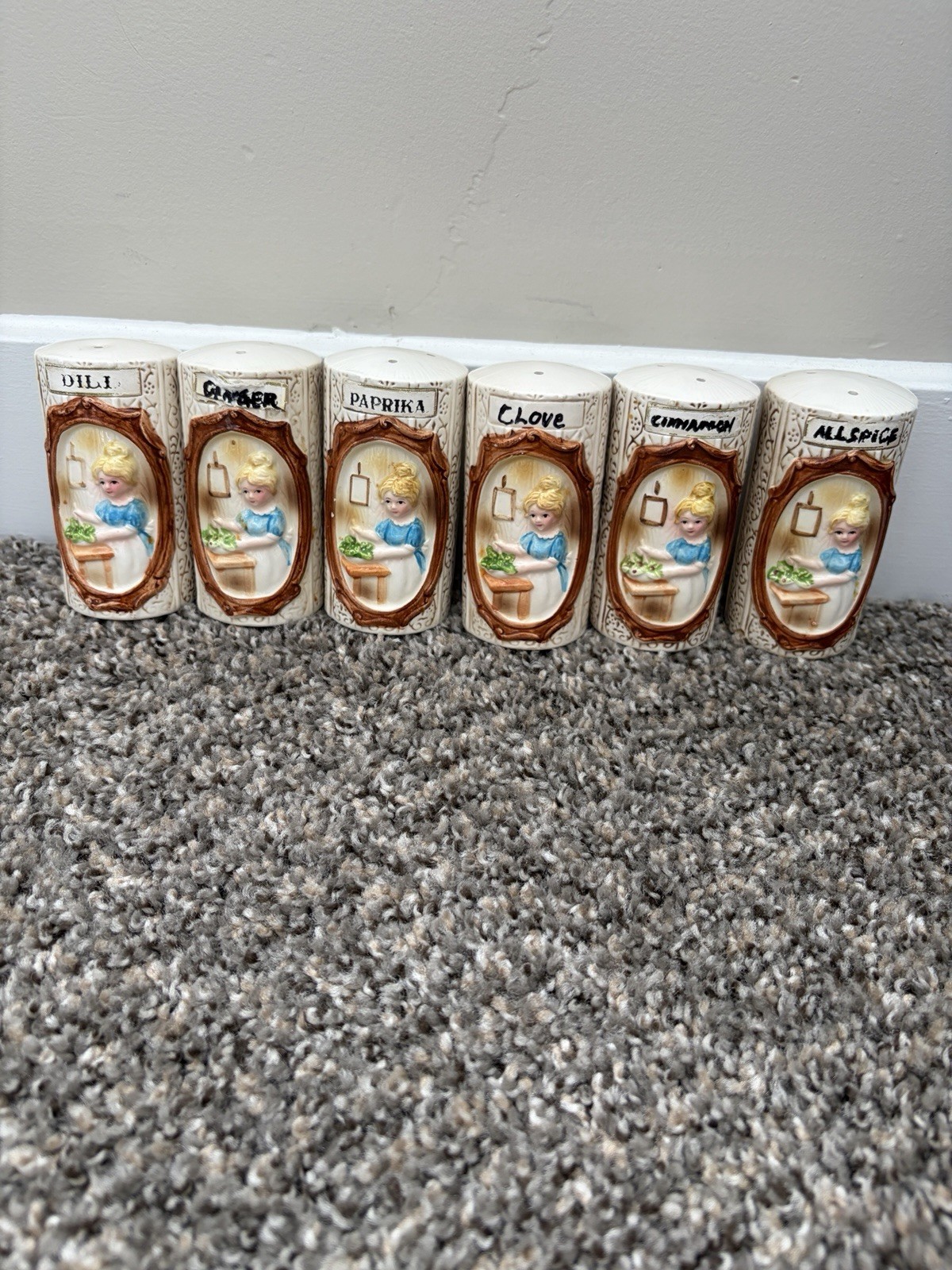 Vintage Sears, Roebuck and Co. Pioneer Woman 1978 Spice Containers Set of 6 Good