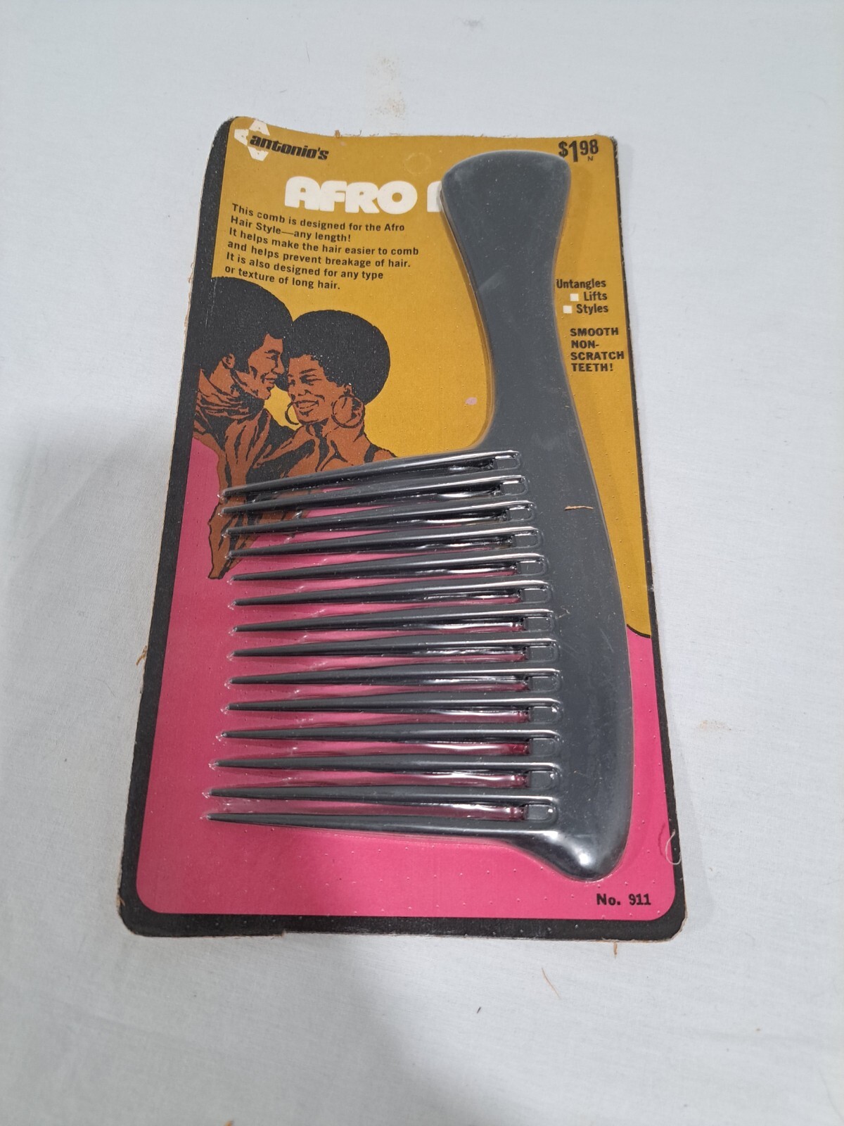 Vintage 1970s Original Afro Pick Comb Antonio's NOS Plastic Afro King Model 911 Vintage 1970s Original Afro Pick Comb Antonio's NOS Plastic Afro King Model 911