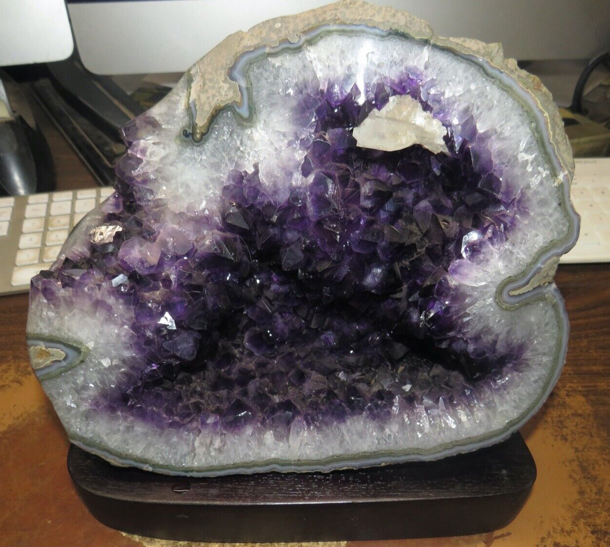 HUGE AMETHYST CRYSTAL CLUSTER  CATHEDRAL GEODE FROM URUGUAY W/ WOOD STD CALCITE