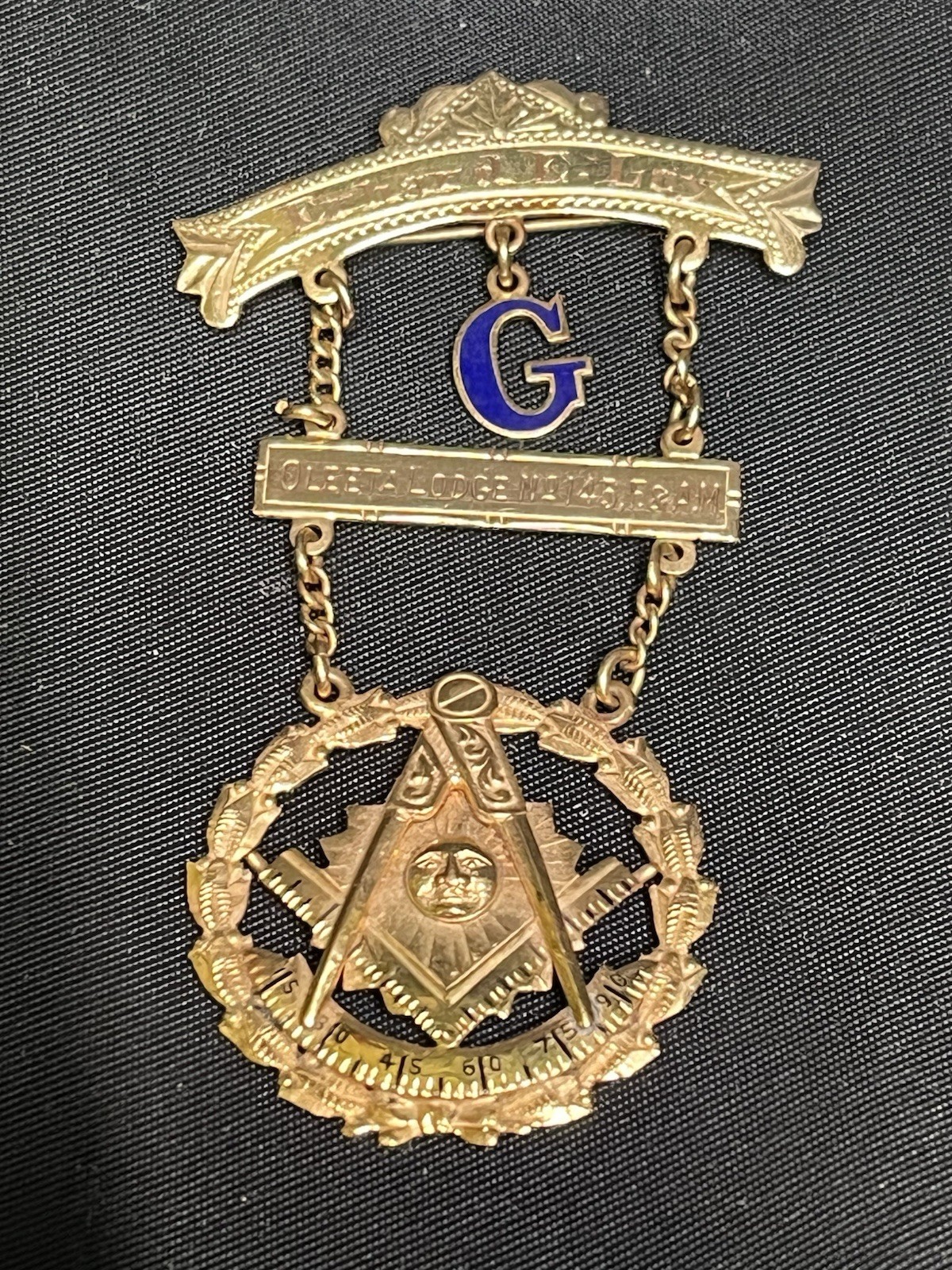 Vintage 10K Yellow Gold Masonic Past Masters Medal 1957 2.75” 8.33 GRAMS Vintage 10K Yellow Gold Masonic Past Masters Medal 1957 2.75” 8.33 GRAMS