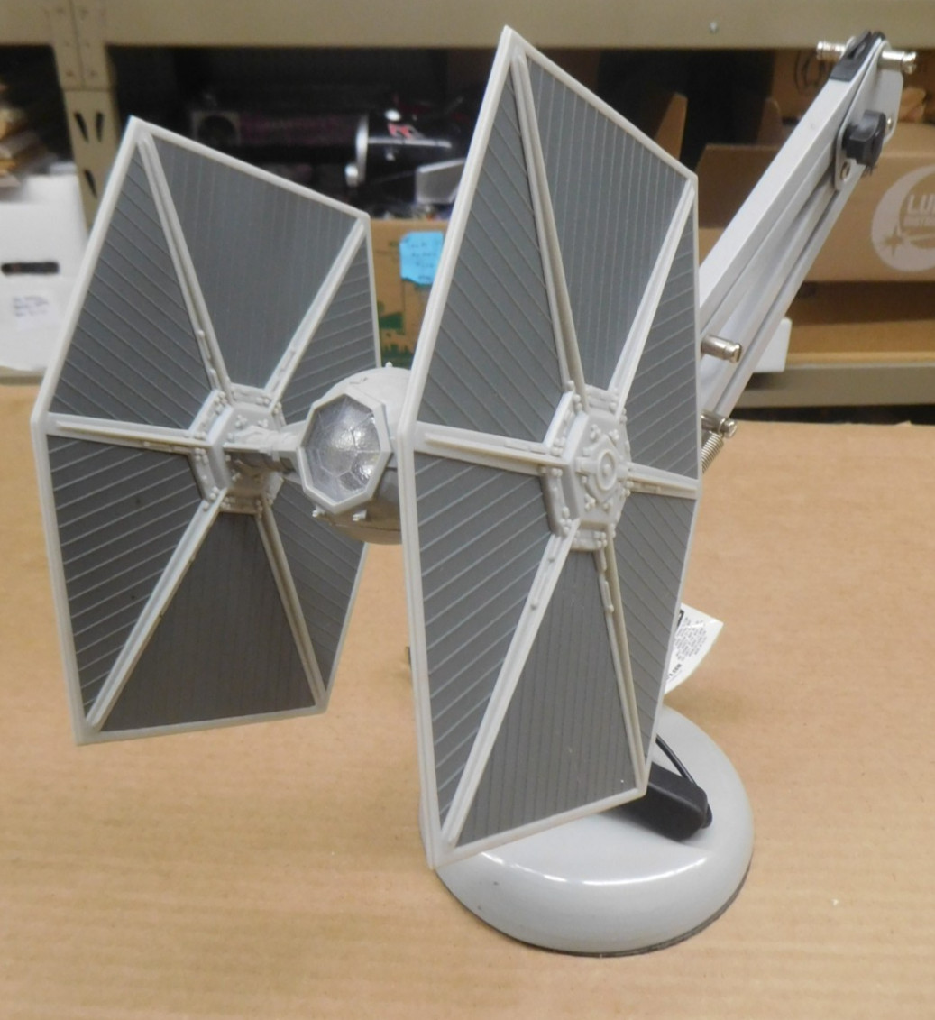 Star Wars Tie Fighter Posable LED Desk Lamp Paladone USB Office Lamp Used Works Star Wars Tie Fighter Posable LED Desk Lamp Paladone USB Office Lamp Used Works