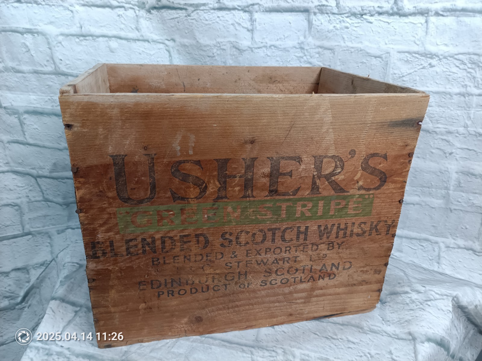 Vintage Usher's Scotch Whisky Wood Box Ohio New York Scotland Vintage Usher's Scotch Whisky Wood Box Ohio New York Scotland