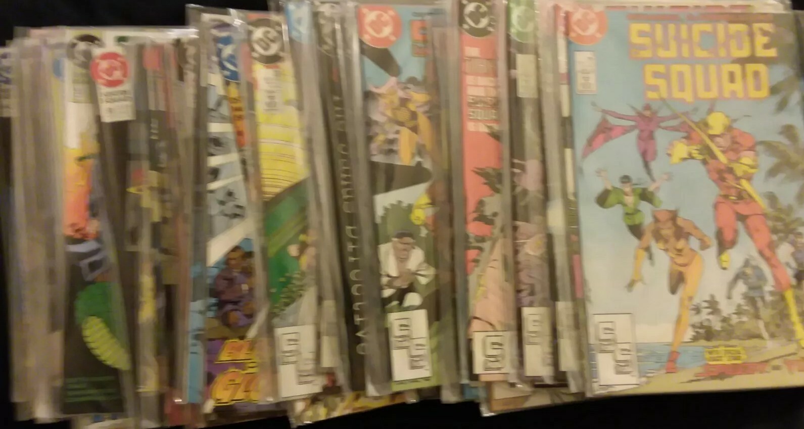 46x LOT - Suicide Squad Lot 1988-1992 #11-42, #50-51 & #53-64 VF free shpg & ins 46x LOT - Suicide Squad Lot 1988-1992 #11-42, #50-51 & #53-64 VF free shpg & ins