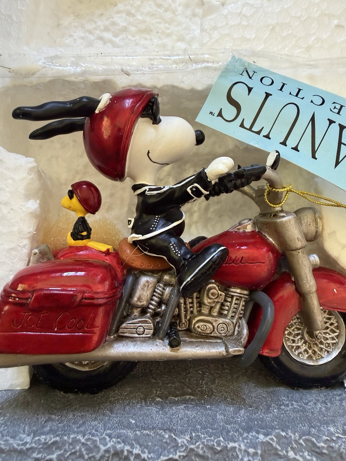 Joe Cool Snoopy on Motorcycle Woodstock Peanut Collections Westland 8224 Joe Cool Snoopy on Motorcycle Woodstock Peanut Collections Westland 8224
