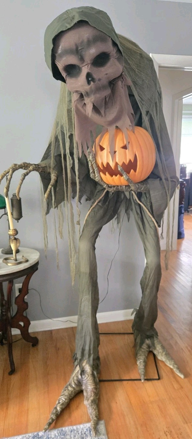 Spirit Halloween Animatronics Nightmare Harvester  RARE Original Box