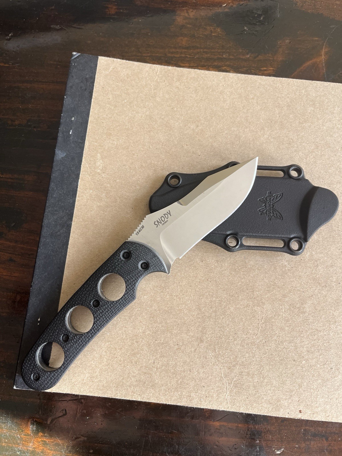 Benchmade 220 Resistor Snody design Fixed Blade w/ Sheath. Benchmade 220 Resistor Snody design Fixed Blade w/ Sheath.