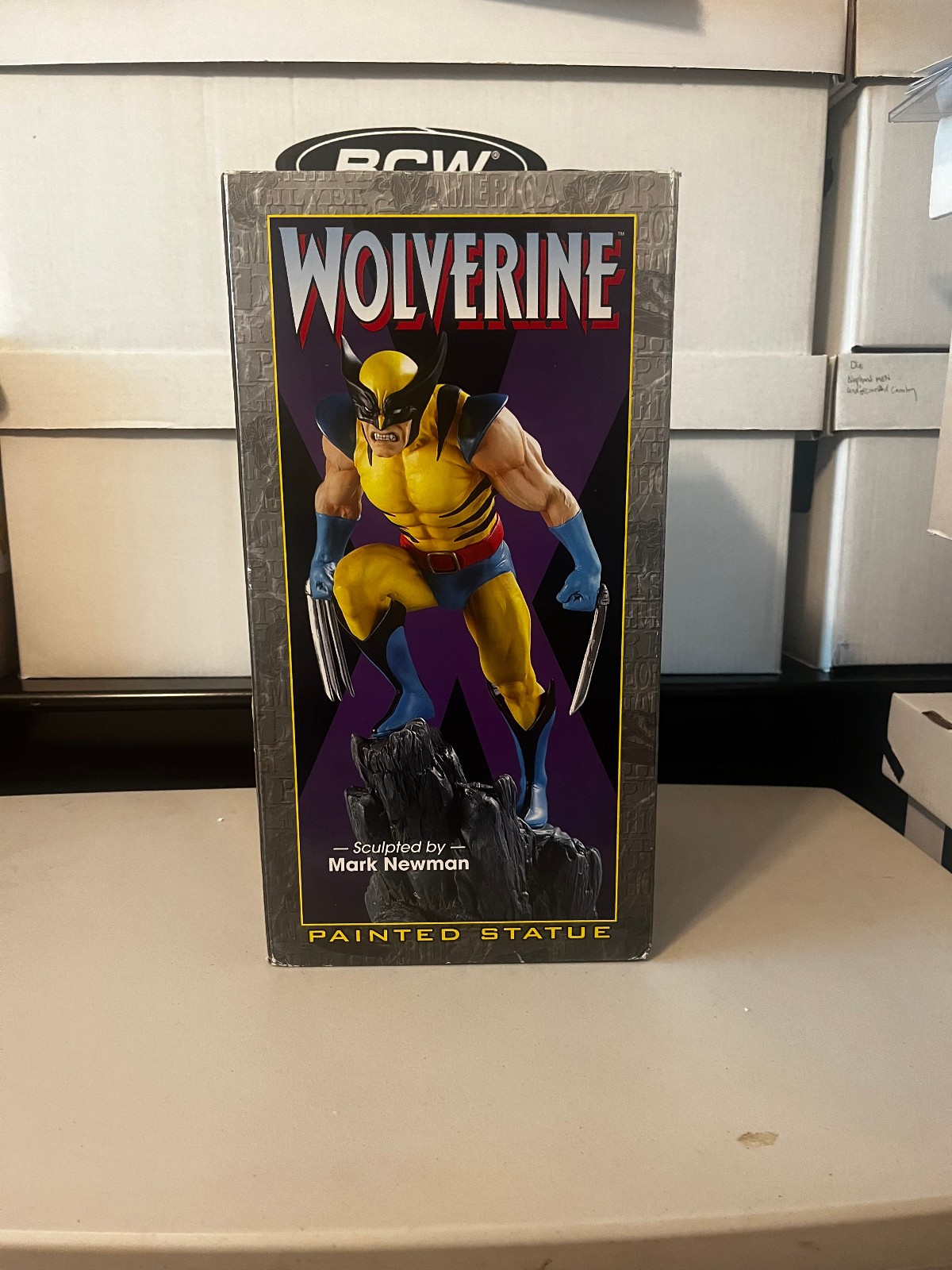 Wolverine Bowen Designs YELLOW STATUE CLASSIC VERSION ~2223/3500~ Wolverine Bowen Designs YELLOW STATUE CLASSIC VERSION ~2223/3500~