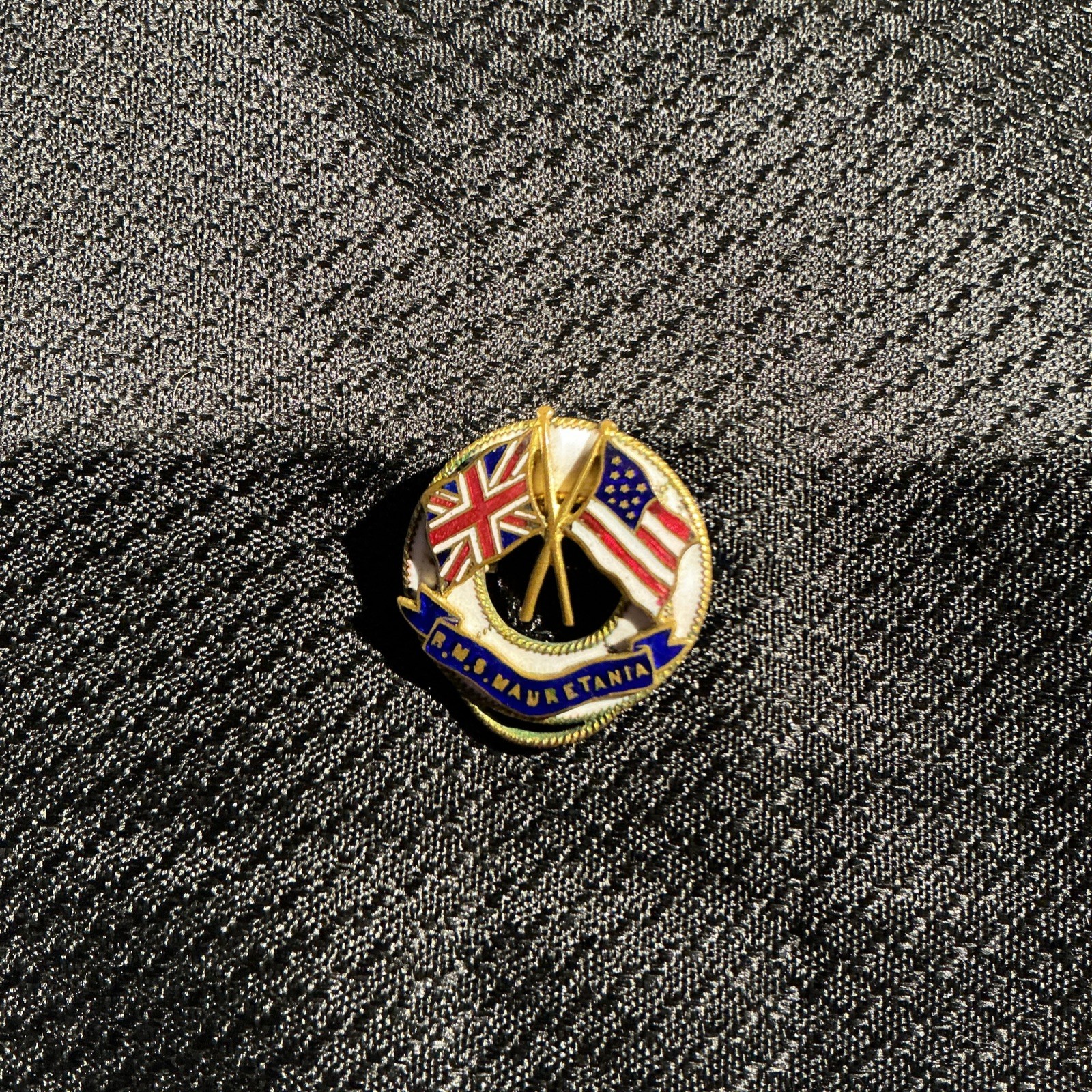 Lapel Pin ~ Vintage ~ British and American Flags ~ Cunard Lines ~ RMS Mauretania Lapel Pin ~ Vintage ~ British and American Flags ~ Cunard Lines ~ RMS Mauretania
