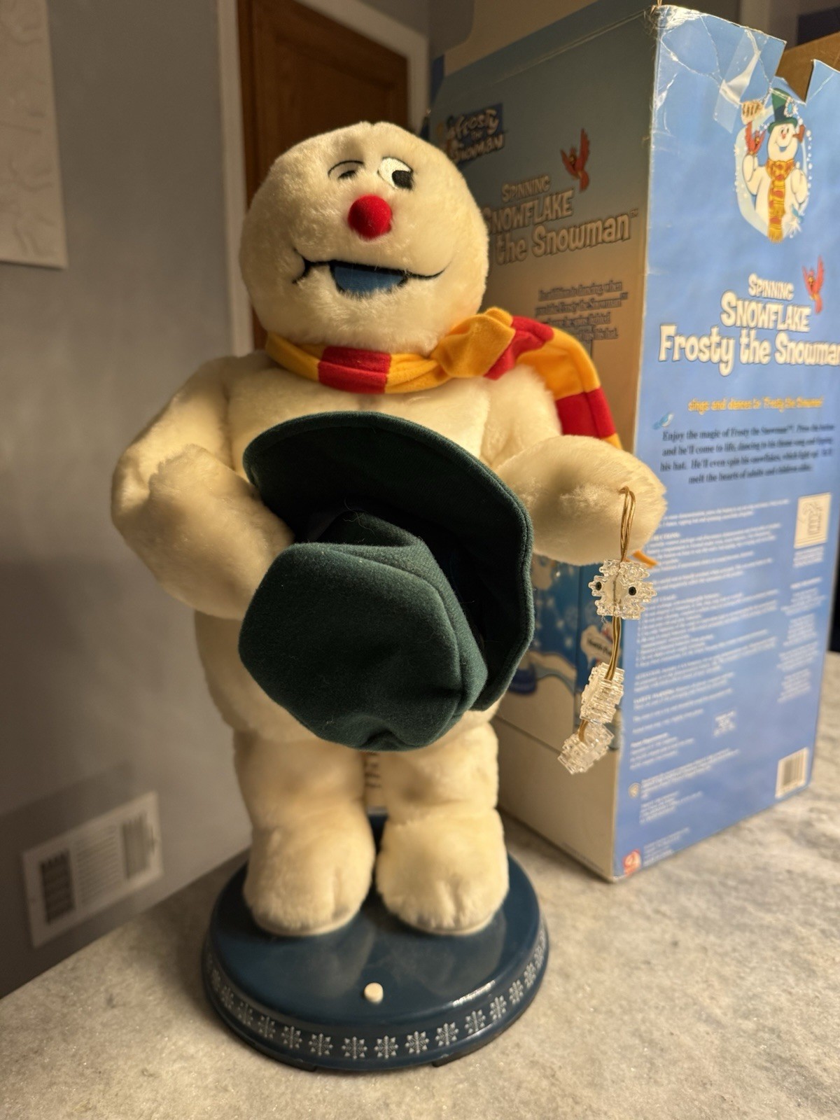 Gemmy 2004 Spinning Snowflake Frosty The Snowman Works Gemmy 2004 Spinning Snowflake Frosty The Snowman Works