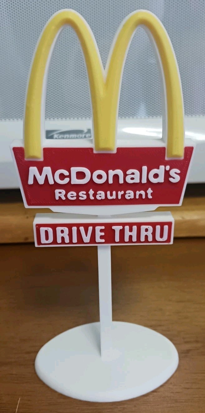McDonalds Sign. 3d Printed Vintage Replica of the Brooklyn NY Sign 80s-90s McDonalds Sign. 3d Printed Vintage Replica of the Brooklyn NY Sign 80s-90s
