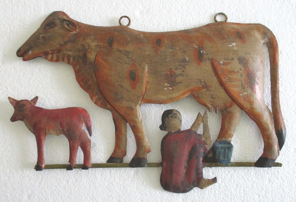 ANTIQUE ADVERTISEMENT TRADE SIGN IRON MILKING COW HAND MADE