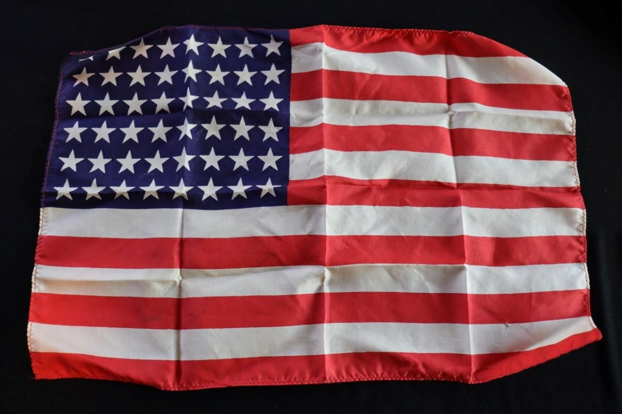 Vintage 1930's-40's Silk 48 Star Flag Very Good Condition 16 1/2" X 11" Vintage 1930's-40's Silk 48 Star Flag Very Good Condition 16 1/2" X 11"