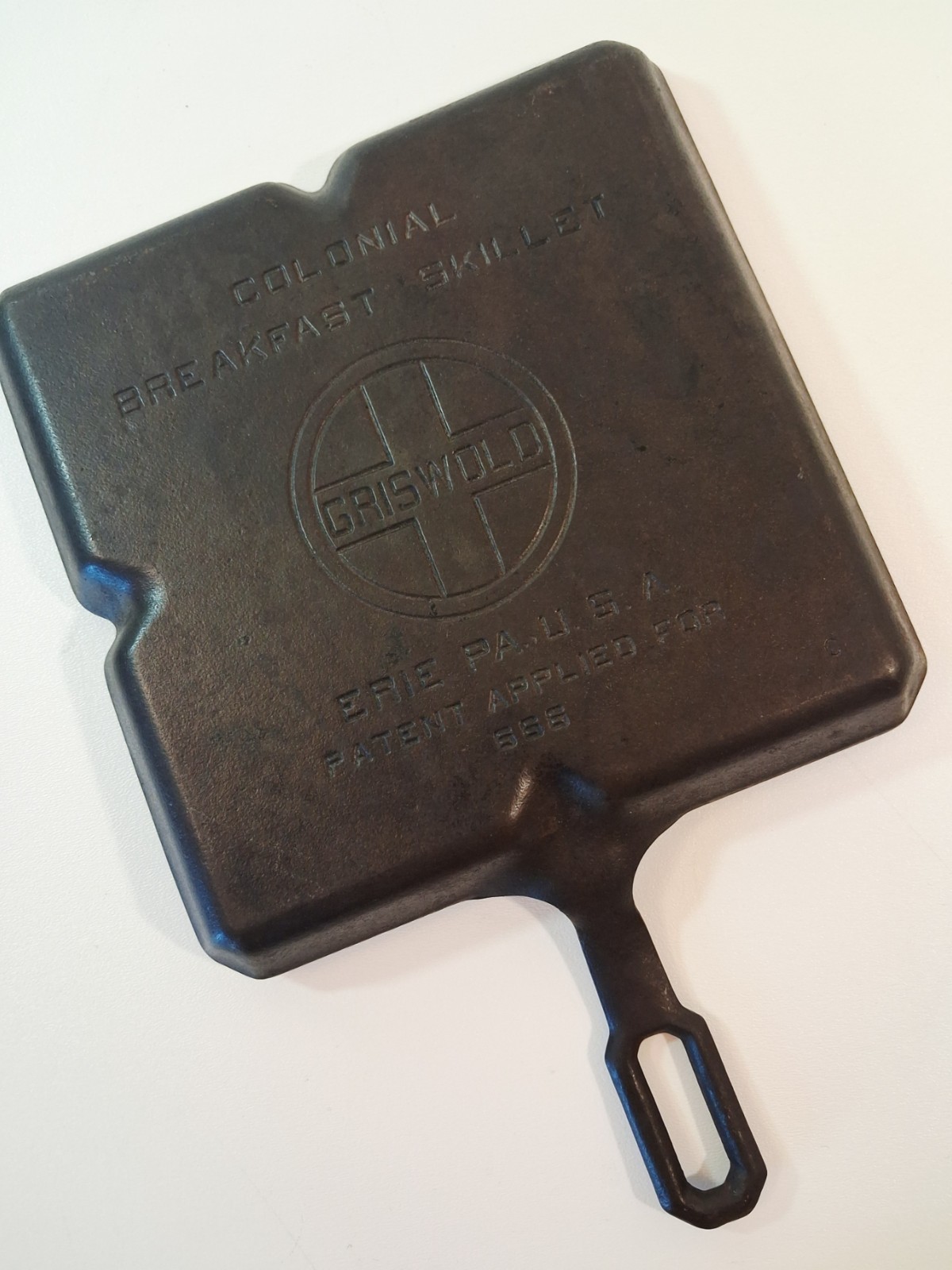 Griswold Cast Iron Colonial Breakfast Skillet 666 Erie, PA Griswold Cast Iron Colonial Breakfast Skillet 666 Erie, PA