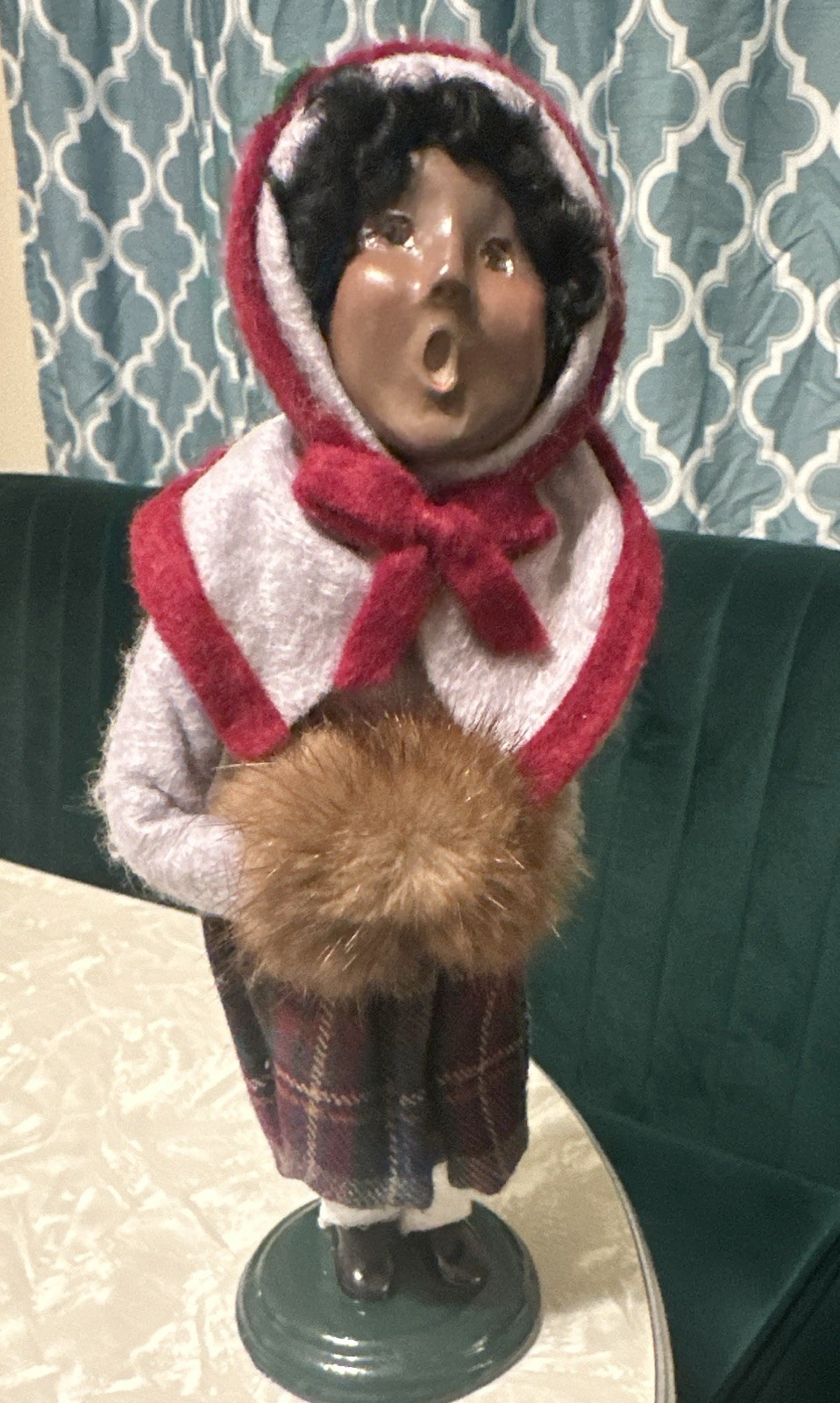RARE Vintage 1998 Byers' Choice “The Carolers" Black Girl Fur Muff 95 of 104 ‘98