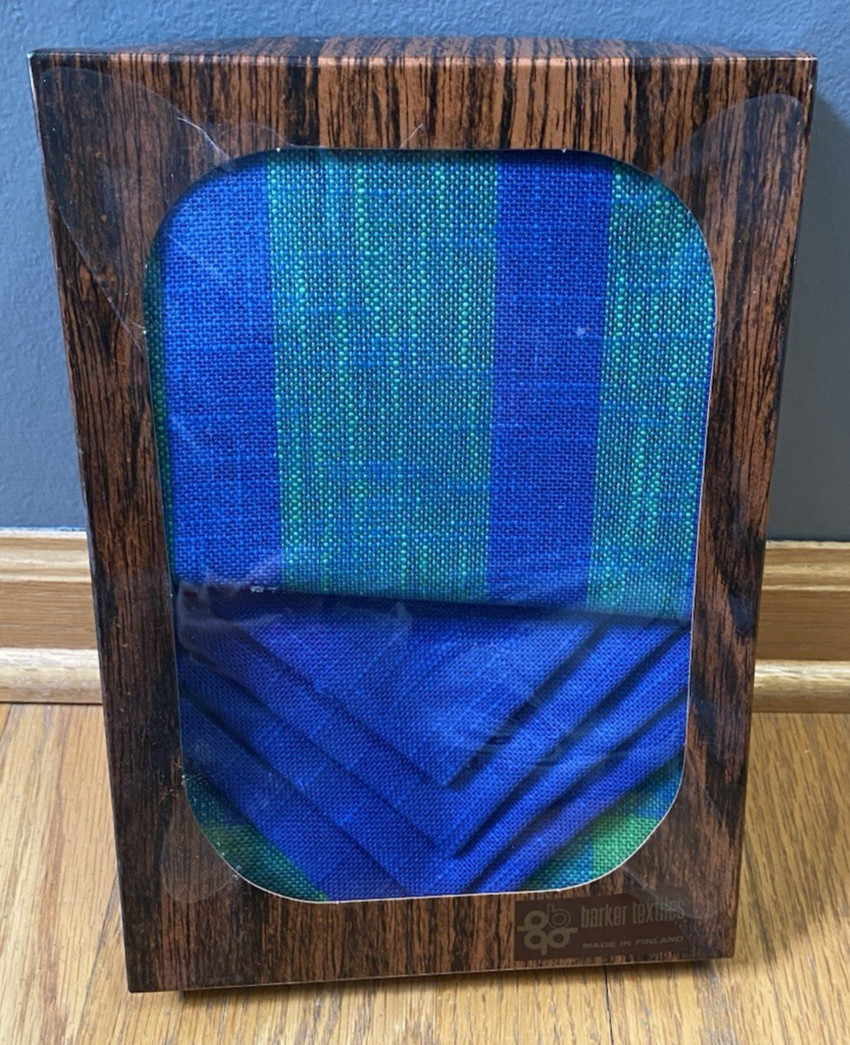 Vintage Barker Textiles Blue Green Plaid Tablecloth 39" Napkins 12" Finland NIP Vintage Barker Textiles Blue Green Plaid Tablecloth 39" Napkins 12" Finland NIP