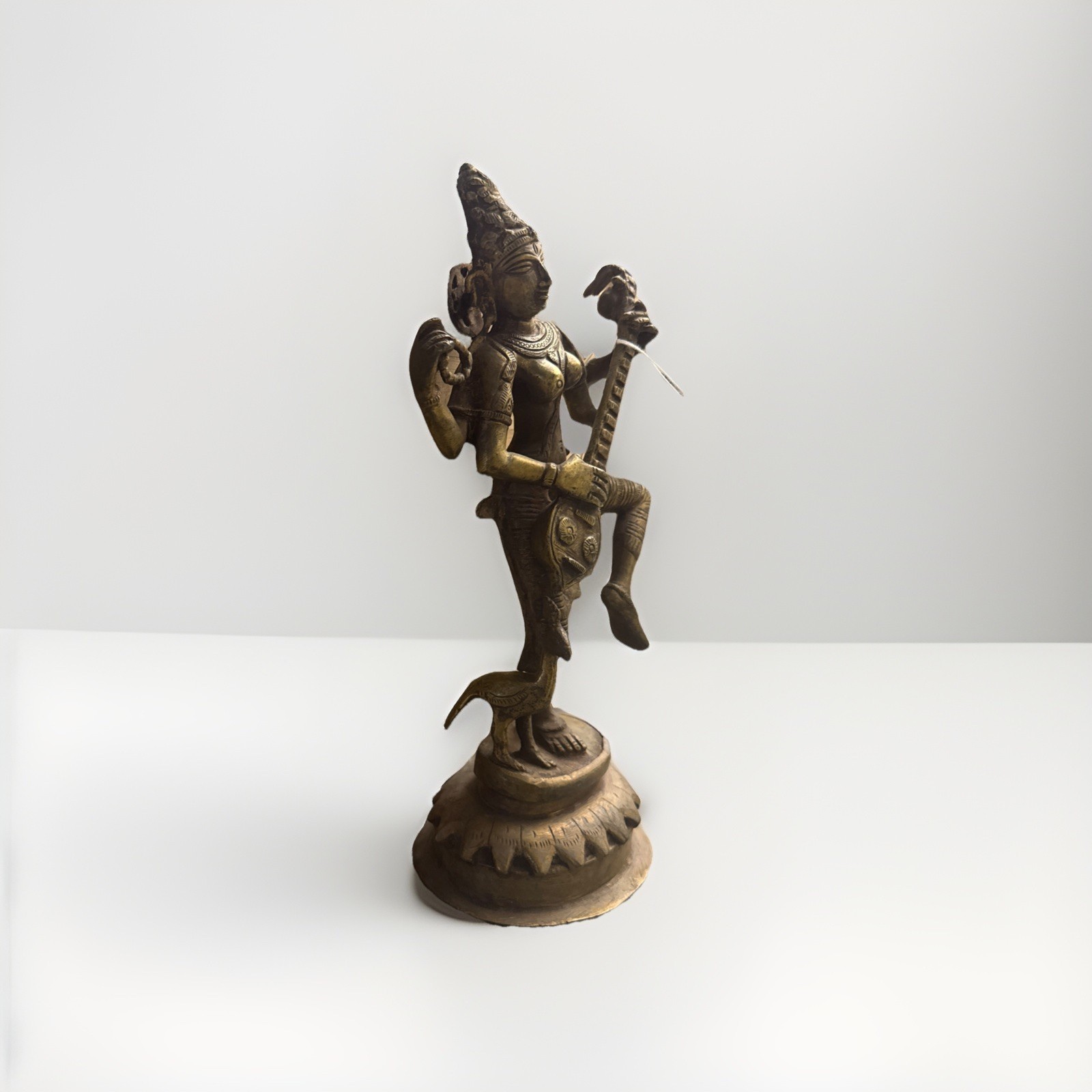 VINTAGE INDIAN BRASS SARASWATI STATUE 13.5" Dancing Goddess Veena Peacock (D2) VINTAGE INDIAN BRASS SARASWATI STATUE 13.5" Dancing Goddess Veena Peacock (D2)