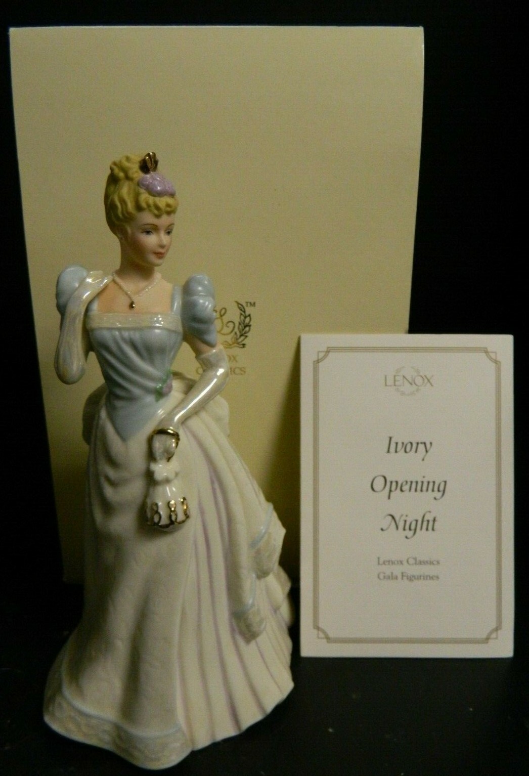 Lenox Classic Gala Opening Night Figurine (2000) 8.75" x 5.25" x 4.5" Excellent