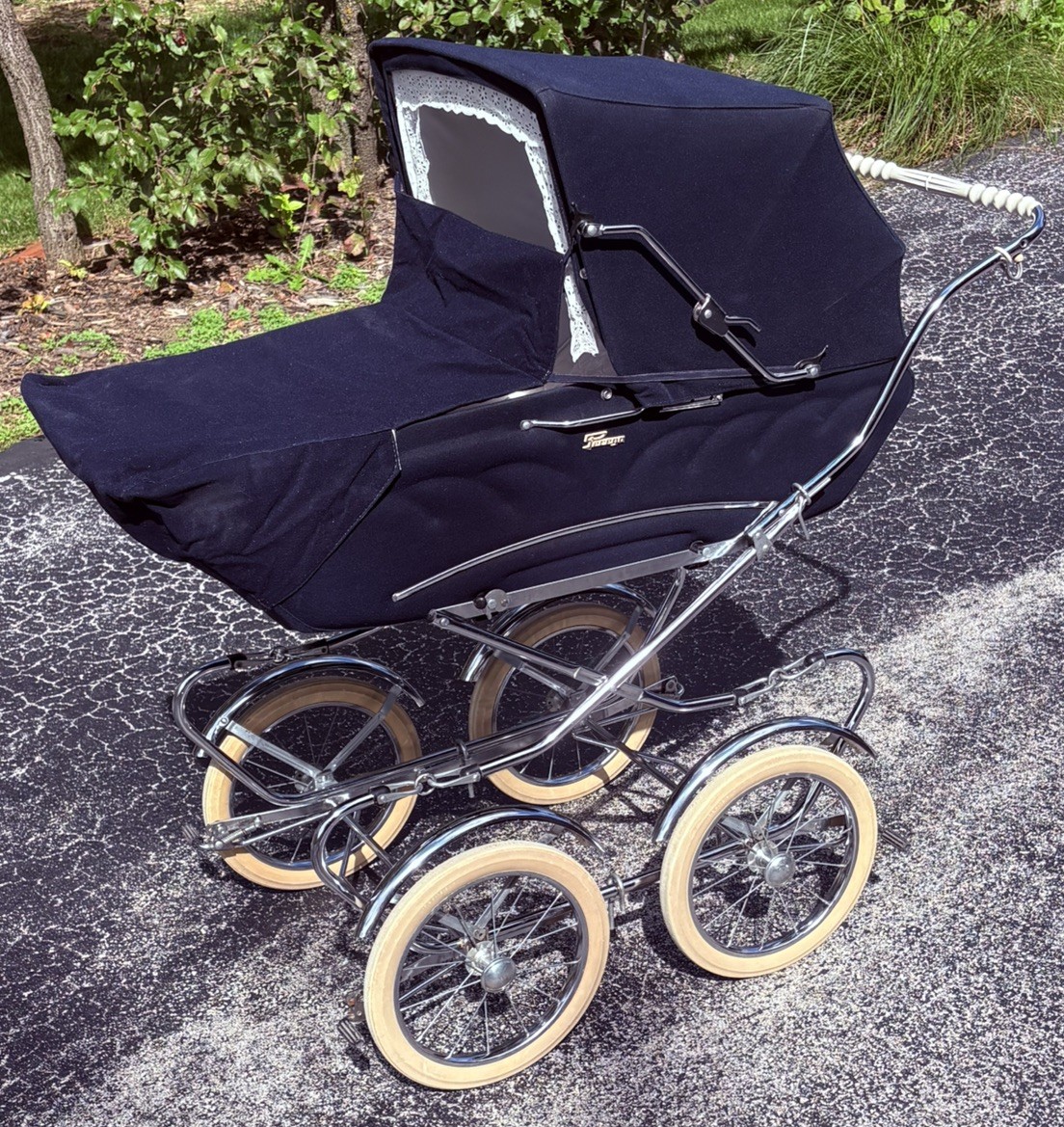 Vintage 1970’s Peg Perego Pram Baby Carriage - Navy Blue Suede - Made in Italy Vintage 1970’s Peg Perego Pram Baby Carriage - Navy Blue Suede - Made in Italy