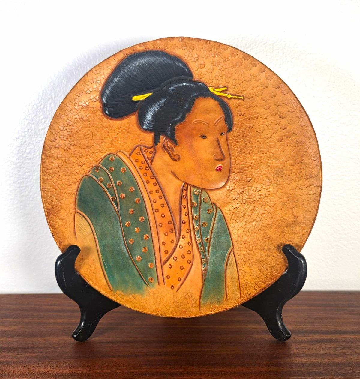 Vintage 11" Tooled Leather Japanese Woman Bijin Round Wall Art Plaque