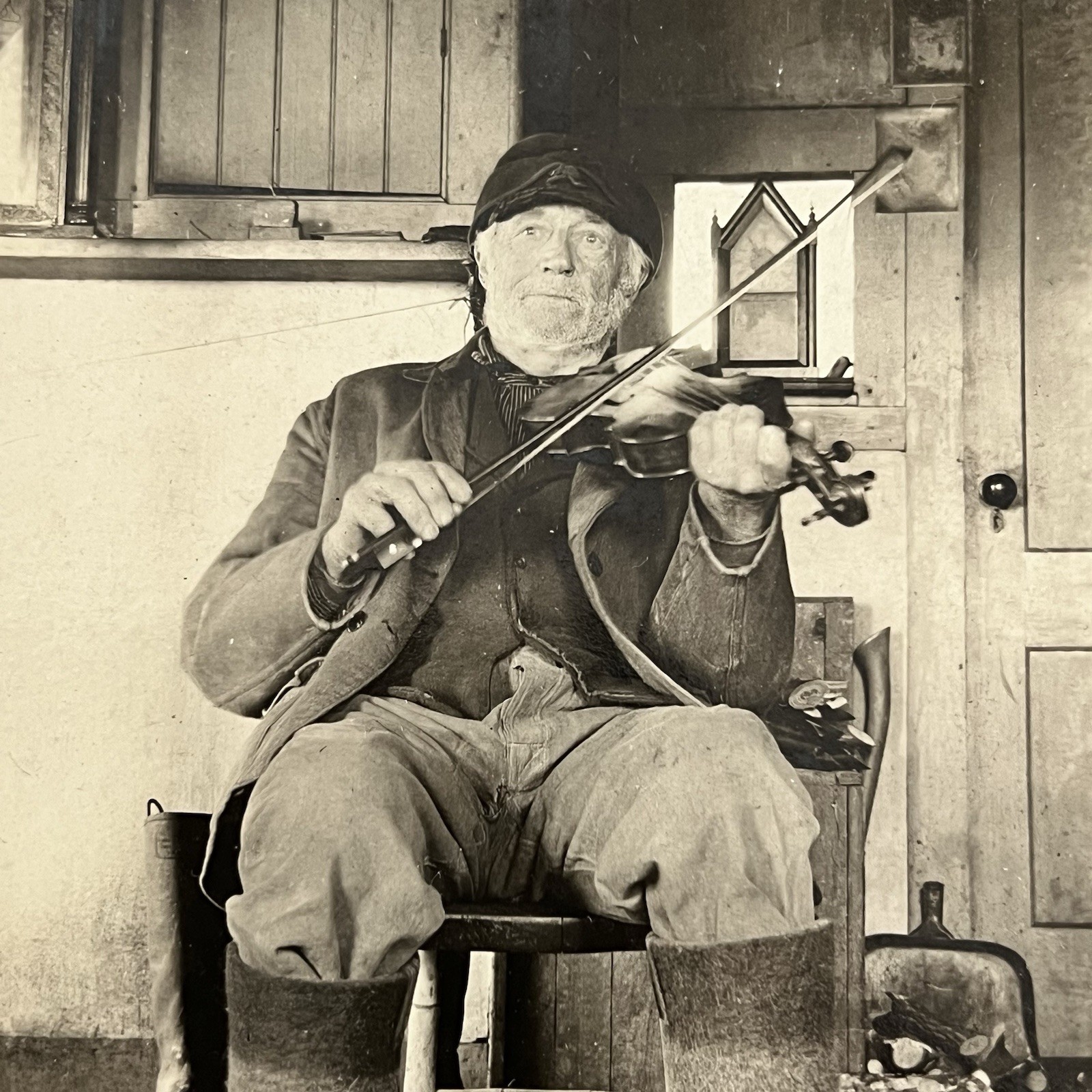 Antique Photograph On Board Charming Man Fiddle ID Thomas Lockwood Waterbury CT Antique Photograph On Board Charming Man Fiddle ID Thomas Lockwood Waterbury CT