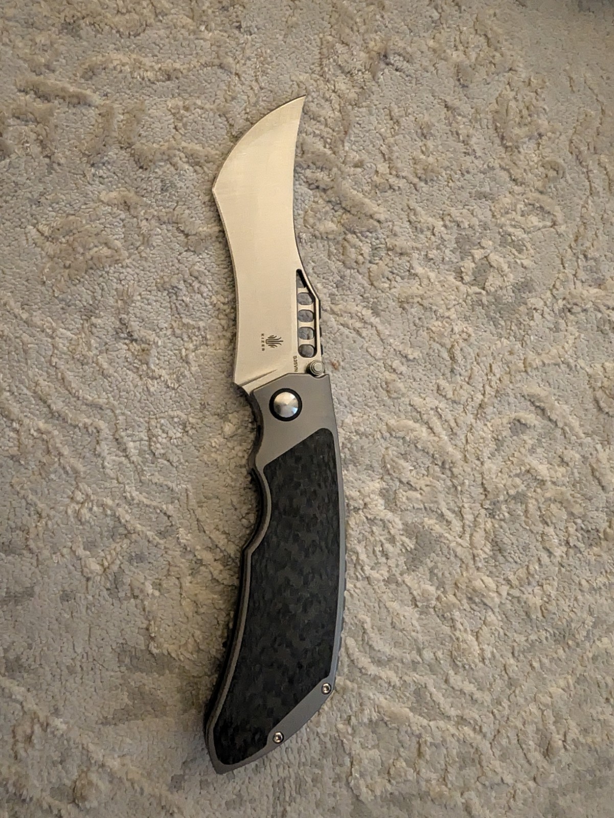 Kizer Huntsman Ki4482A1 James Lowe S35VN Titanium Carbon Fiber Knife OPEN BOX Kizer Huntsman Ki4482A1 James Lowe S35VN Titanium Carbon Fiber Knife OPEN BOX