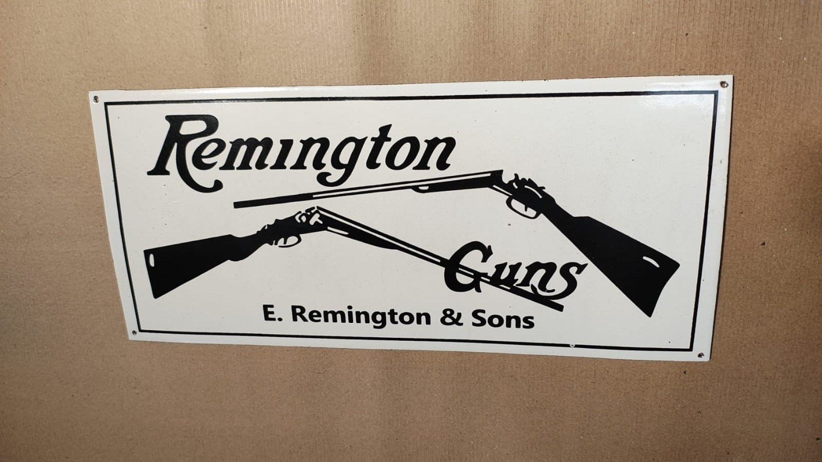 Porcelain Remington Guns Enamel Sign 20 x 9 Inches Porcelain Remington Guns Enamel Sign 20 x 9 Inches