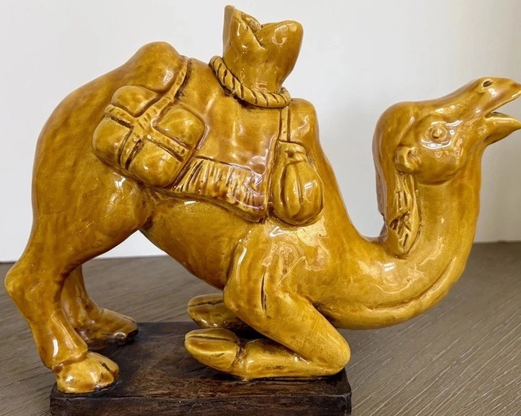 Vtg Italian Ceramic Camel Candle Holder Yellow Majolica Figural MCM Boho Regency Vtg Italian Ceramic Camel Candle Holder Yellow Majolica Figural MCM Boho Regency