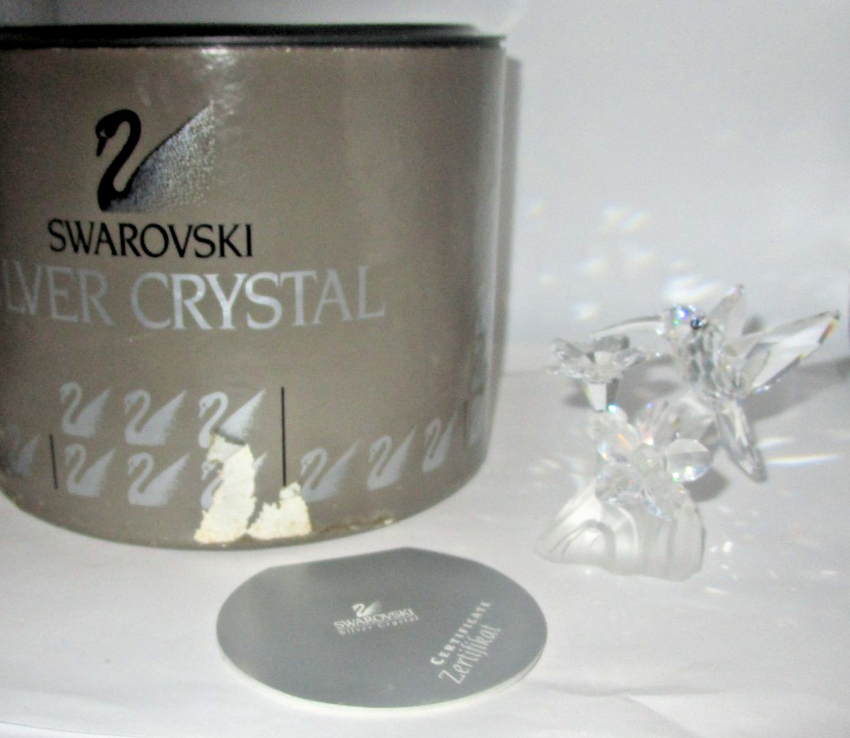 Swarovski Crystal HUMMINGBIRD Figurine 7615 NR001 166184 Mint Original Box Swarovski Crystal HUMMINGBIRD Figurine 7615 NR001 166184 Mint Original Box