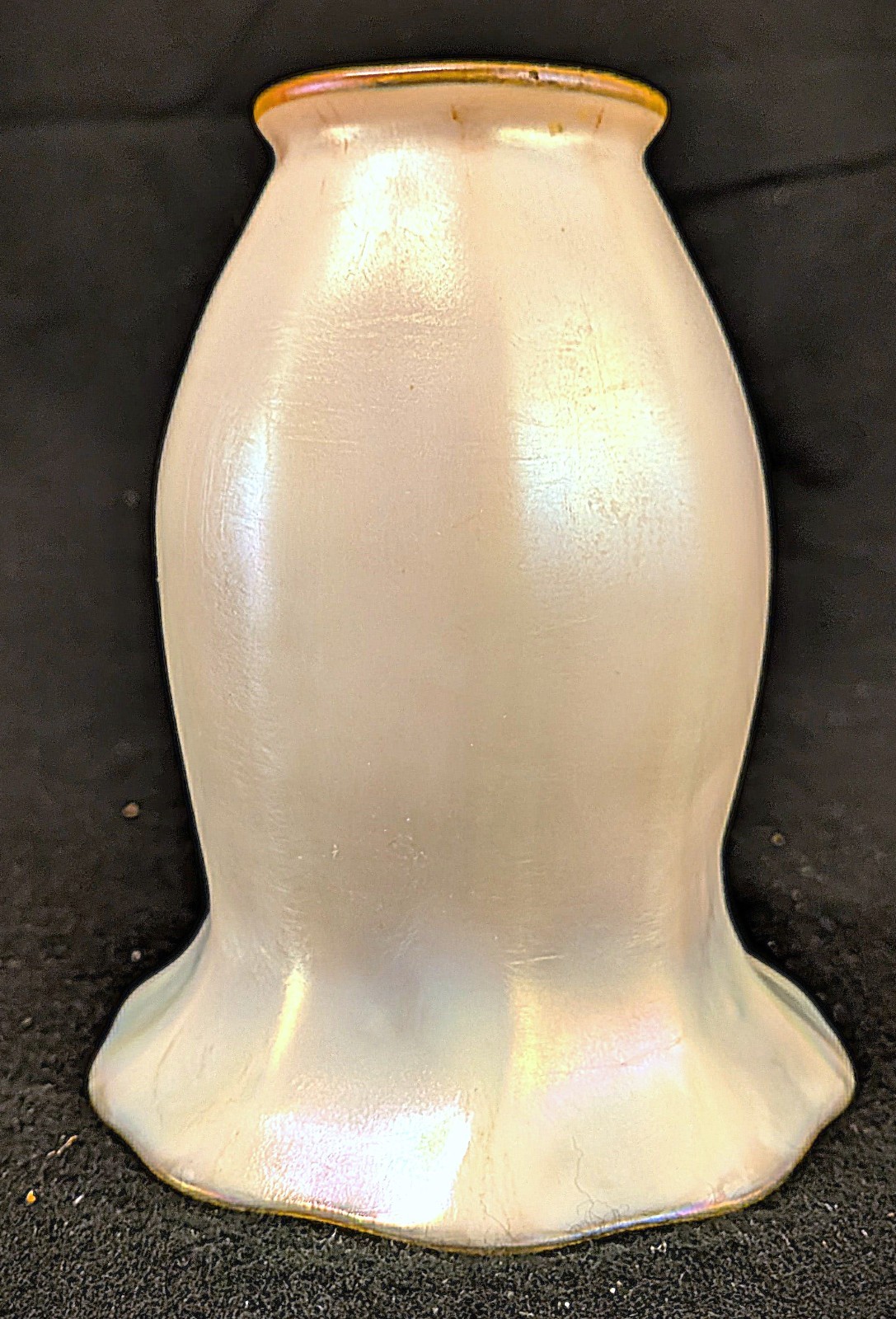 Beautiful Pearl Color Quezal Style Lamp Shade