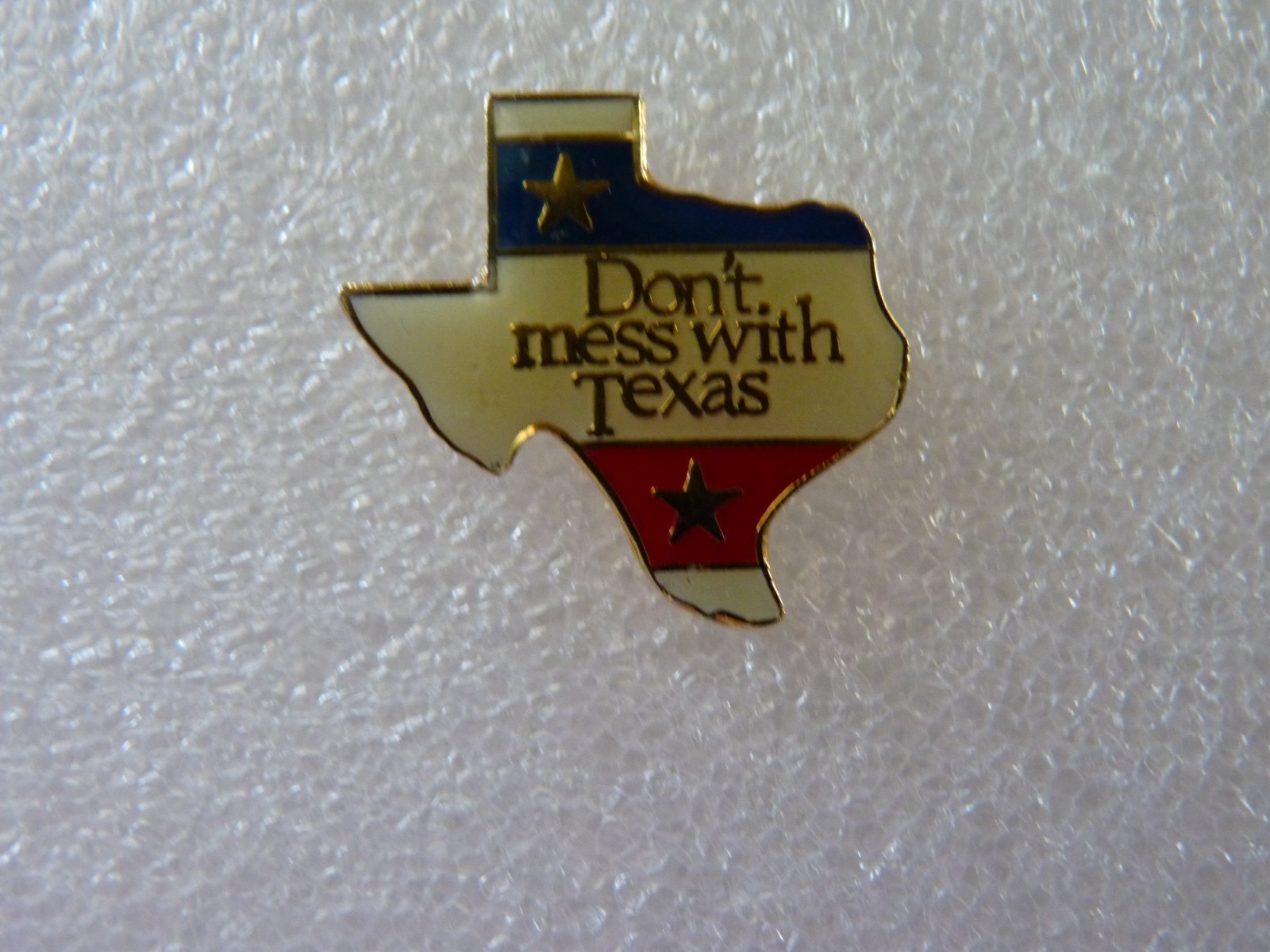 Vintage Texas State Souvenir Enamel Lapel Pin 'Don't Mess With Texas'
