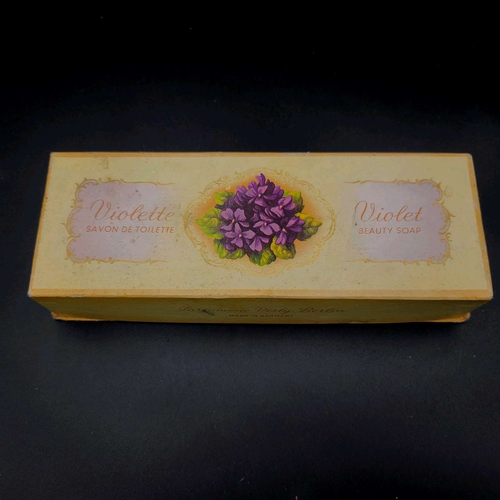 Vintage Savon Soap Violet VEILCHEN Soap 3 Cakes Box Berlin Germany #1064 300g Vintage Savon Soap Violet VEILCHEN Soap 3 Cakes Box Berlin Germany #1064 300g