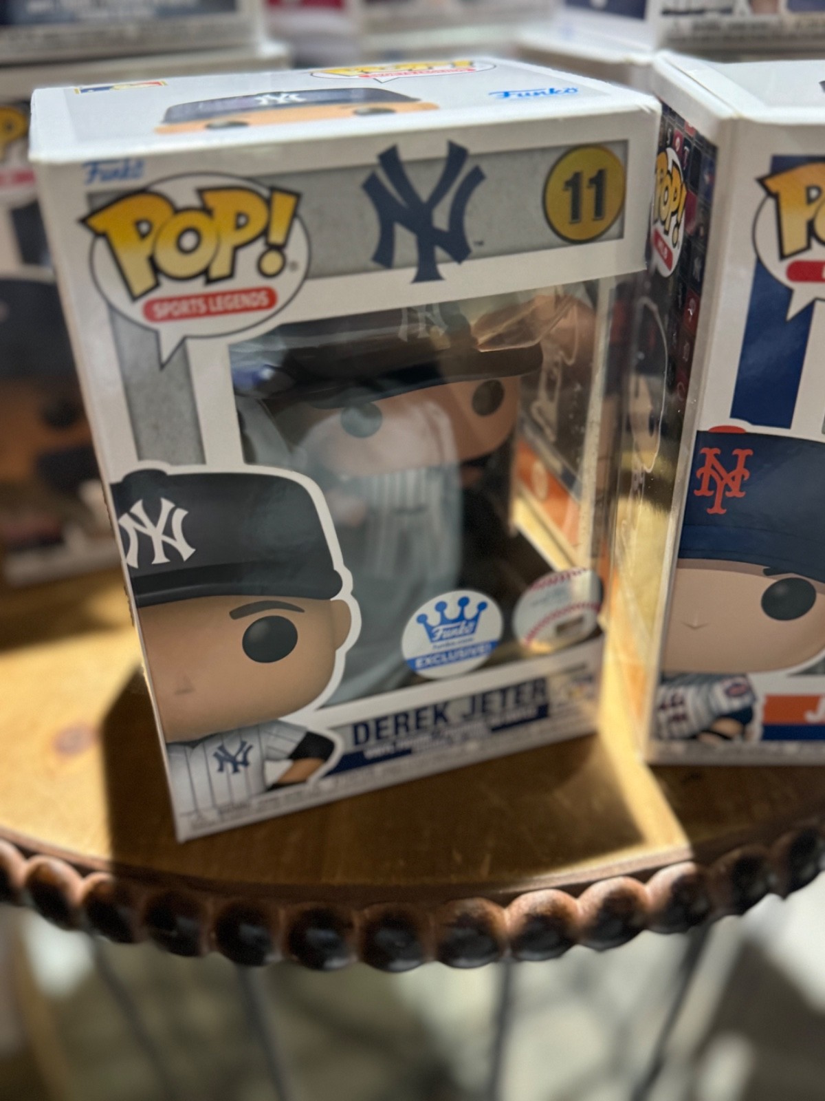 Funko Pop Sports Legends Derek Jeter New York Yankees #11 Exclusive Vinyl