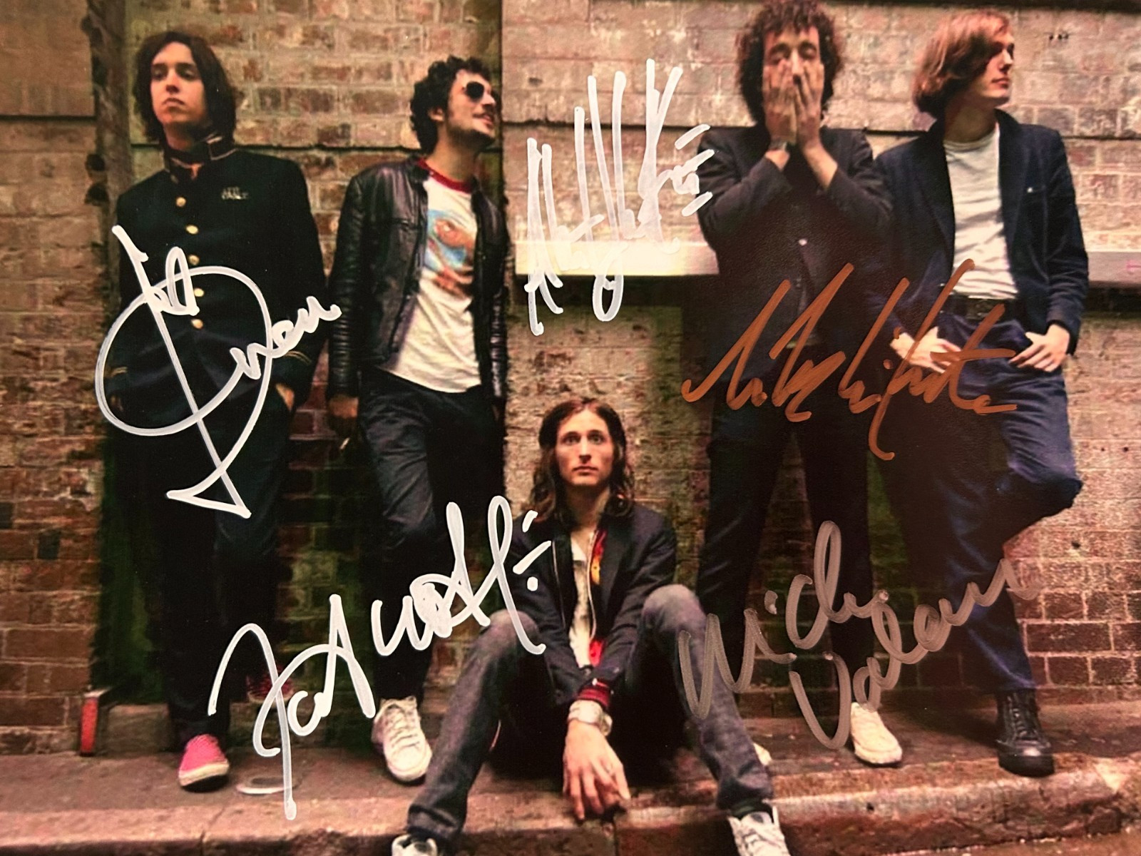 THE STROKES Band Signed 8x10\ THE STROKES Band Signed 8x10\