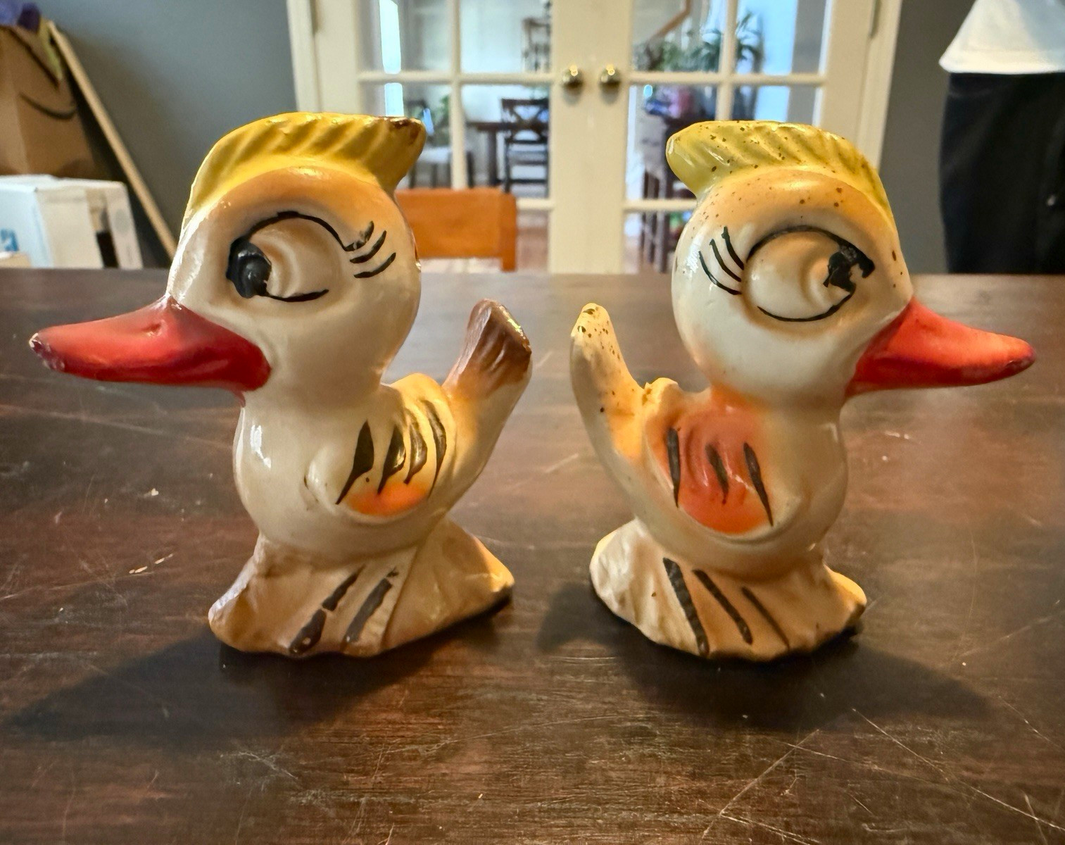 Vintage Japan Ceramic Bird Salt & Pepper Shakers Big Eyes Red Beaks MCM Kitsch Vintage Japan Ceramic Bird Salt & Pepper Shakers Big Eyes Red Beaks MCM Kitsch