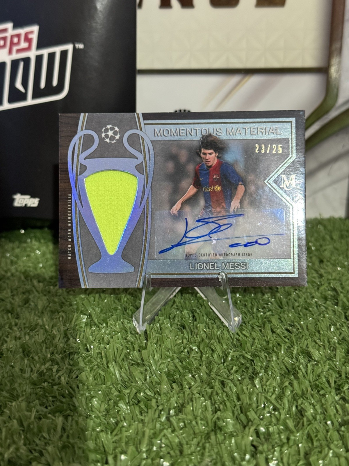 Lionel Messi/25 Jumbo Relic Auto Card Fc Barcelona from Topps Museum UCC 2025/26 Lionel Messi/25 Jumbo Relic Auto Card Fc Barcelona from Topps Museum UCC 2025/26
